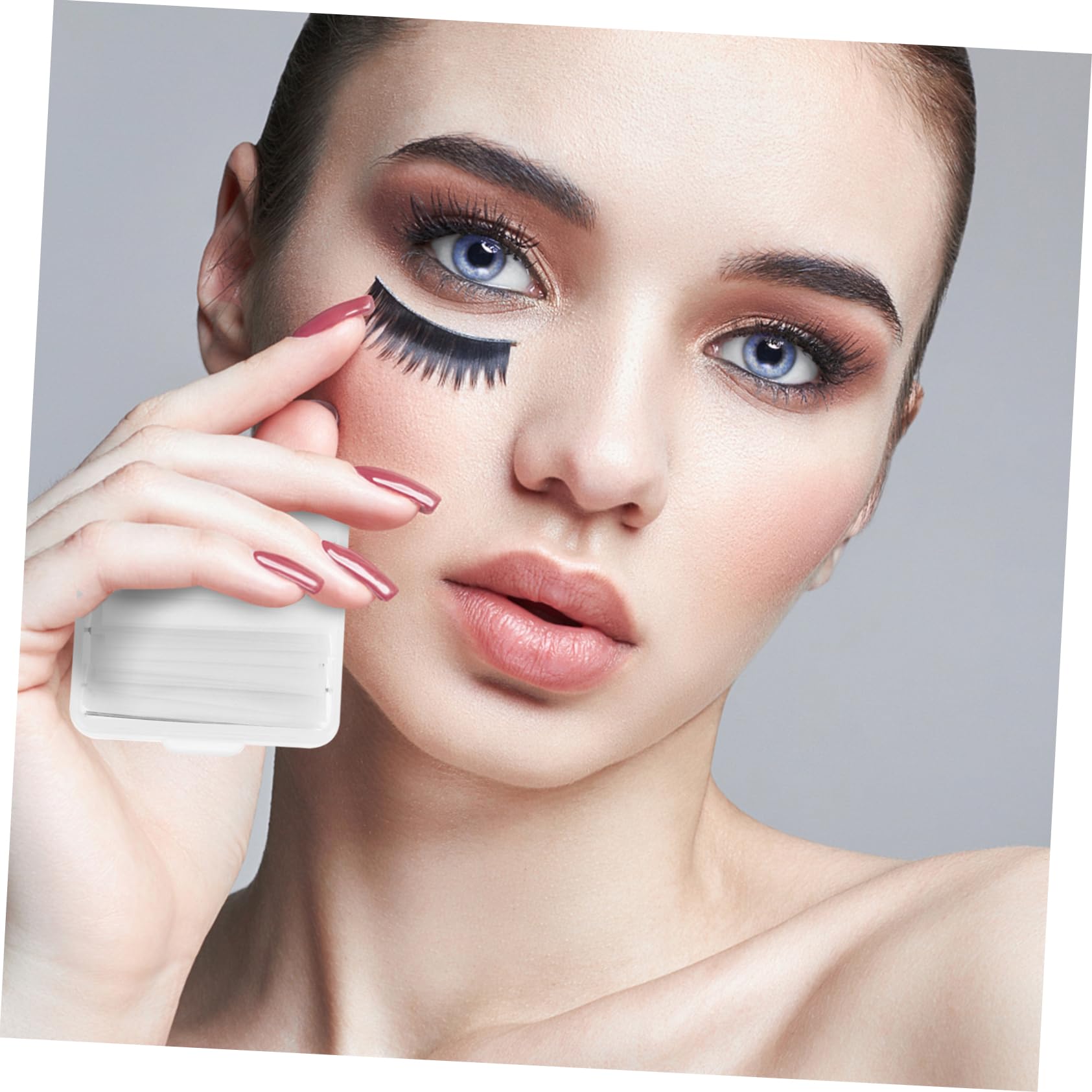 Baluue Self Adhesive Eyelash Extension Adhesive Sticker Eyelash Paster Set Lash Lightweight and Compact for Travel