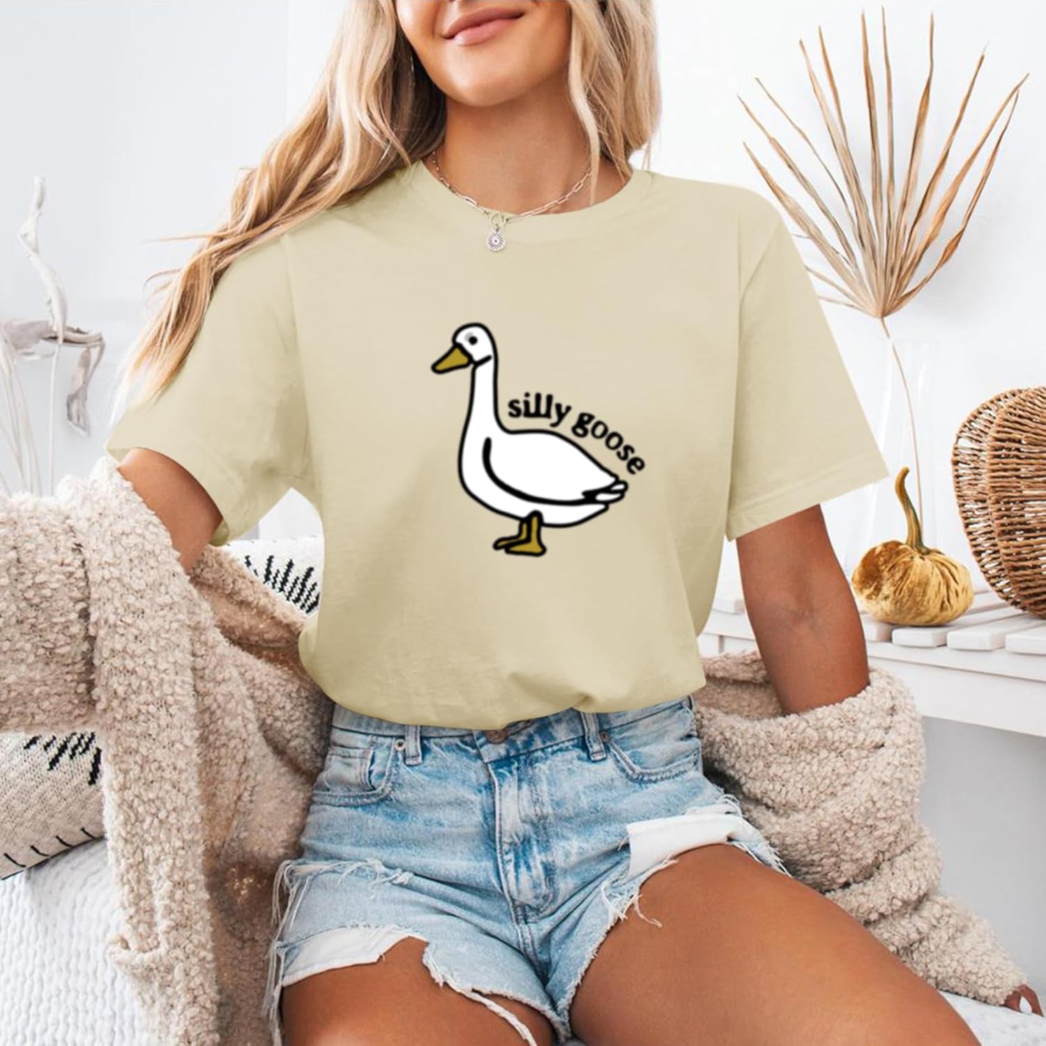 Cute Silly Goose Shirt for Women Teen Girls Letter Animal Graphic T Shirts Funny T-Shirt Vintage Tees Casual Tops - Image 3