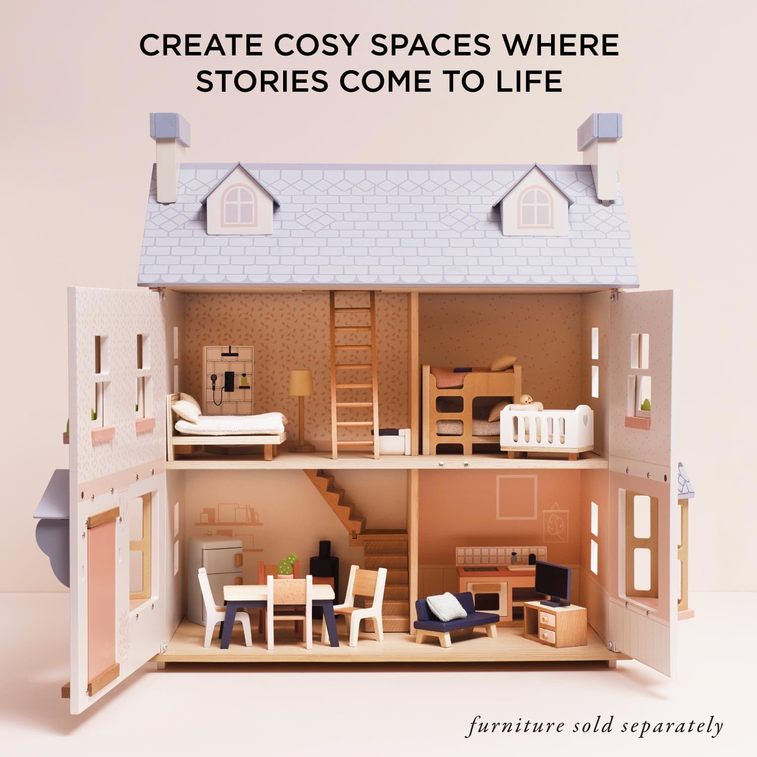 Le Toy Van – Mayberry Manor großes Puppenhaus aus Holz | Puppenhaus-Spielset aus Holz mit 3 Etagen für Mädchen & Jungen – Geeignet für Kinder ab 3 Jahren | Nachhaltiges Puppenhaus Spielzeug aus Holz, ab 3 Jahren, FSC-zertifiziertes Holz, 100% plastikfrei
