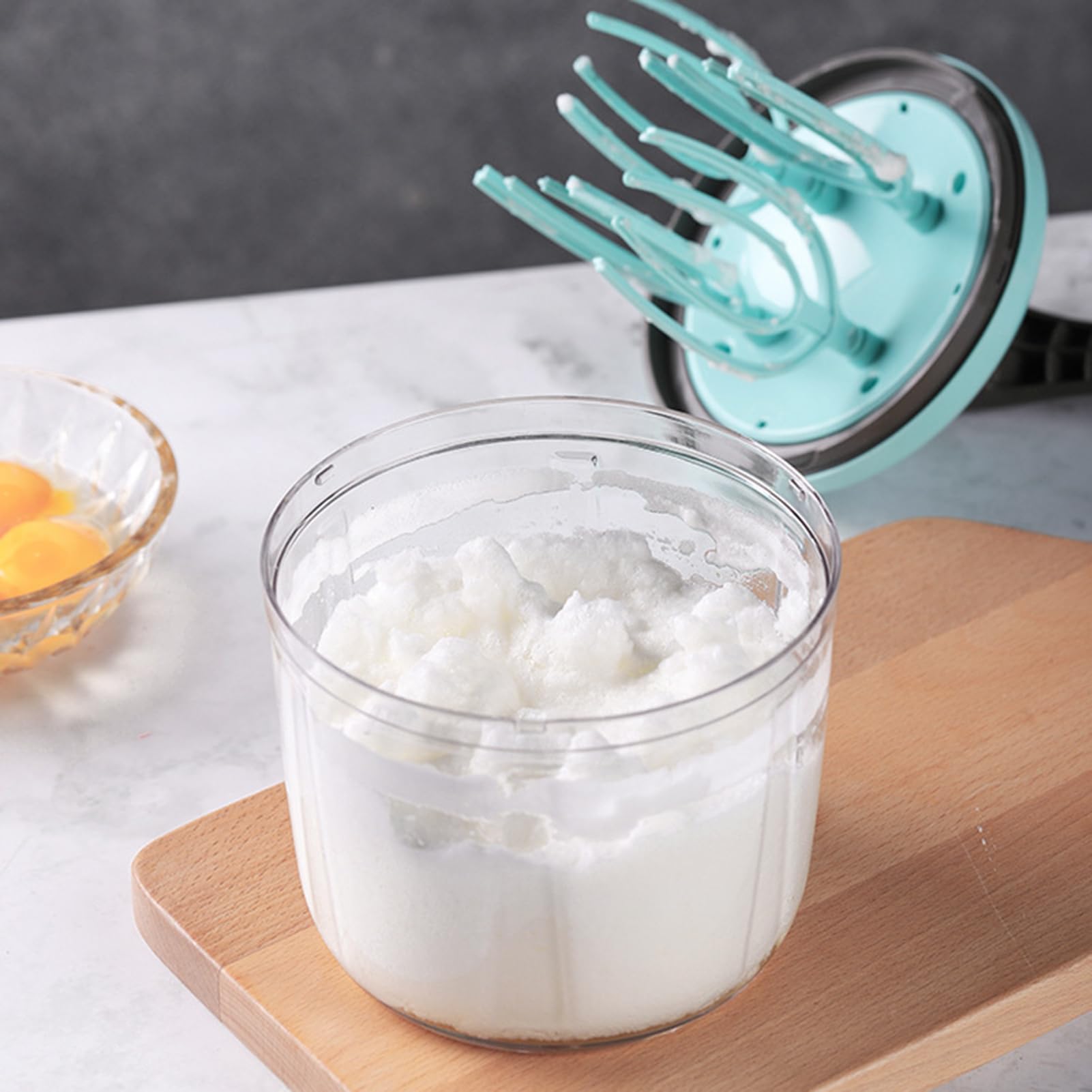 Batteur à main avec manivelle – Grand récipient (1500 ml) pour la crème, les blancs en neige, etc. Fouet polyvalent pour la pâtisserie, la mousse de lait, la préparation de gâteaux et la cuisine