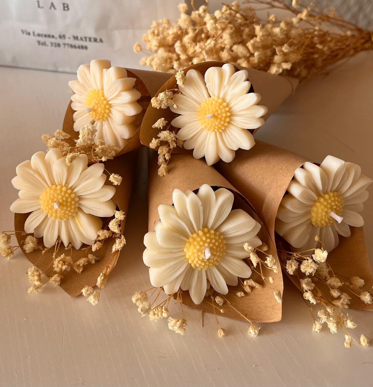 Scented Candle Daisy Bouquet for Decoration and Aesthetic Gift, Beautiful Floral Candles for Gifting, Romantic Valentine Gift for Girlfriend and Special Birthday Gift for Women-image-4