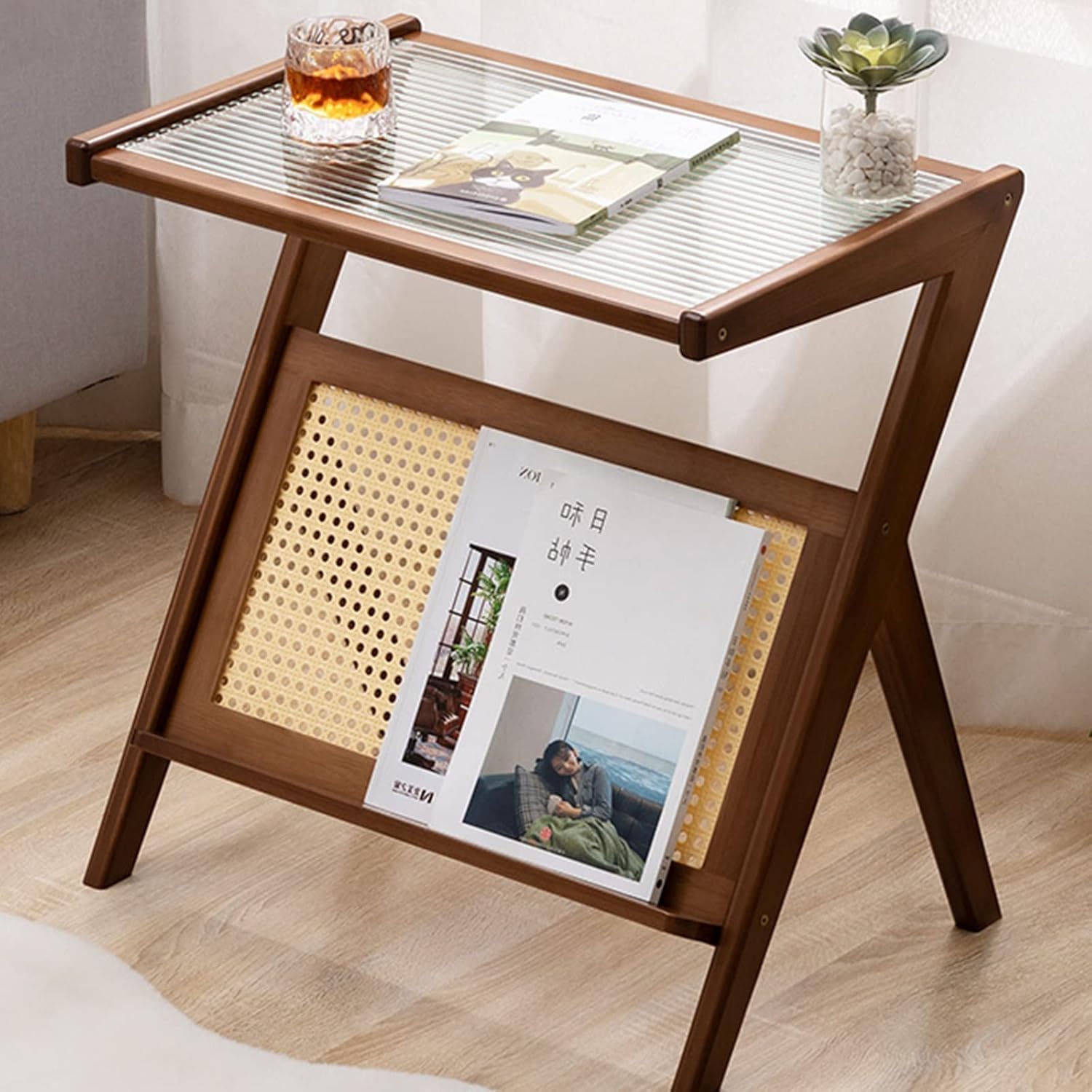 Table basse moderne pour des moments chaleureux dans le salon
