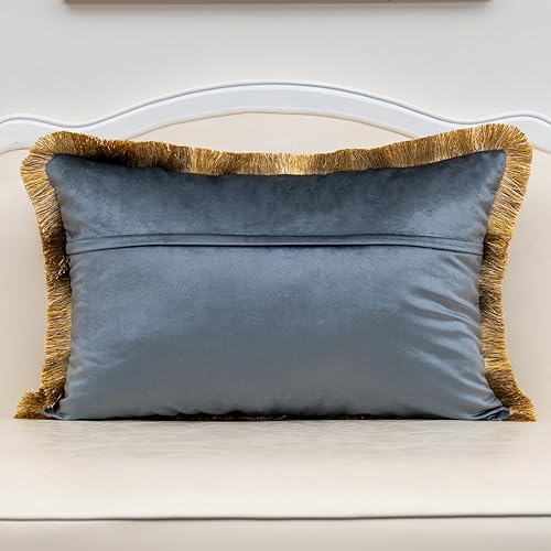 Miniatura 2 de Alerfa Funda de cojín de 16 x 24 pulgadas con diseño de flores de rosas grises de terciopelo de lujo, funda de almohada europea con borlas, almohada