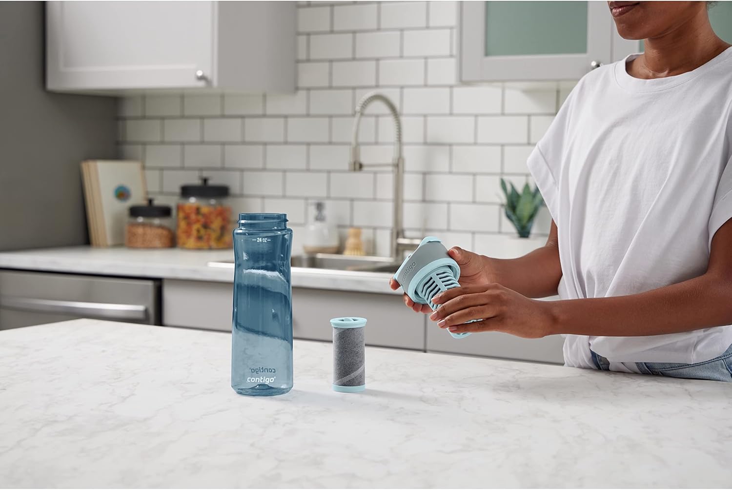 Contigo Clybourn Plastic FreeFlow Filter Water Bottle with AUTOSEAL spill-proof Lid 24oz., Dark Ice - Image 9