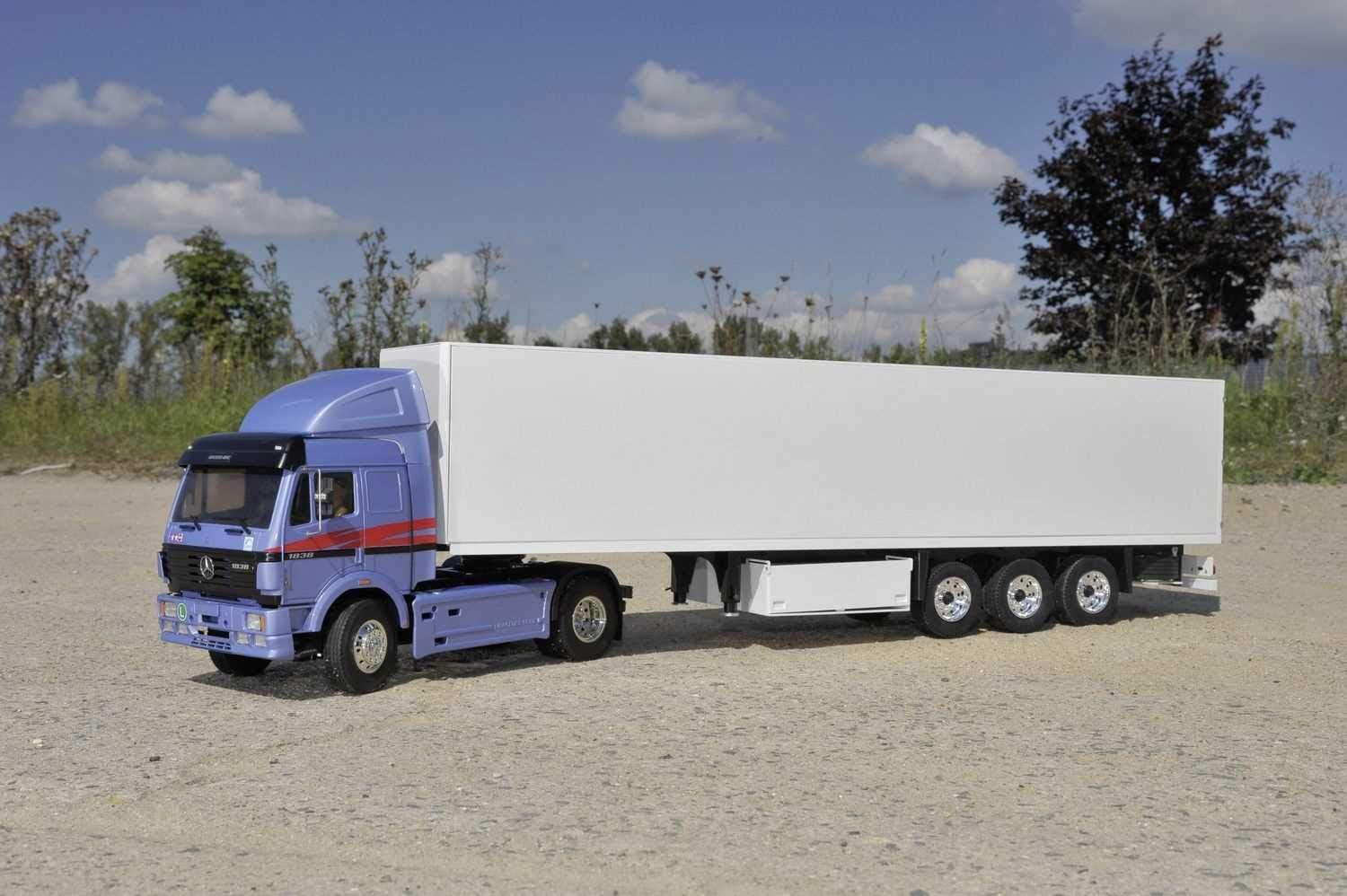 Tamiya Mercedes Benz 1838LS Vehicle