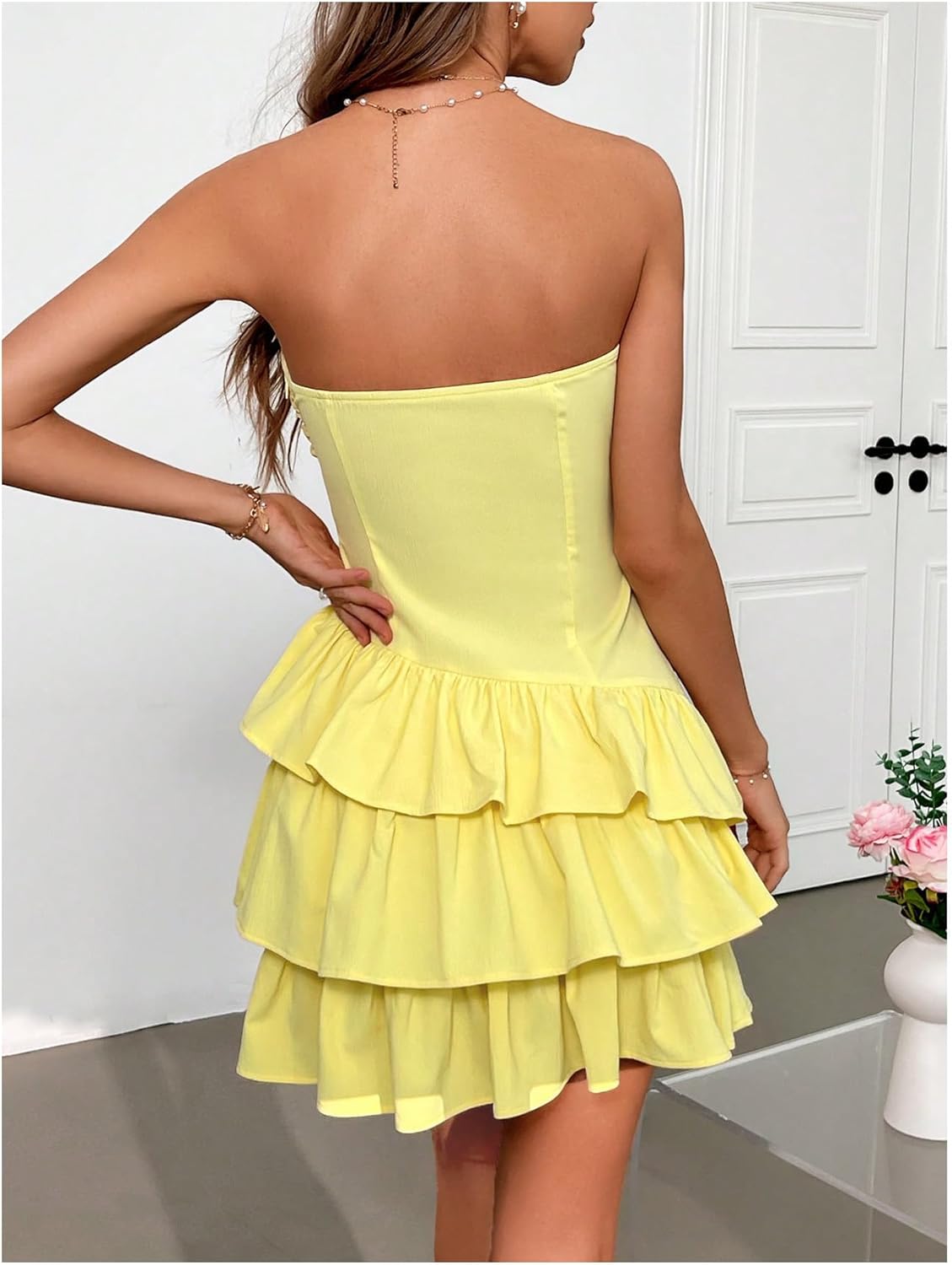 WDIRARA Women's Tiered Layer Ruffle Hem Bandeau Tube Dress Sleeveless Ruched Solid Mini Tube Dress - Image 3