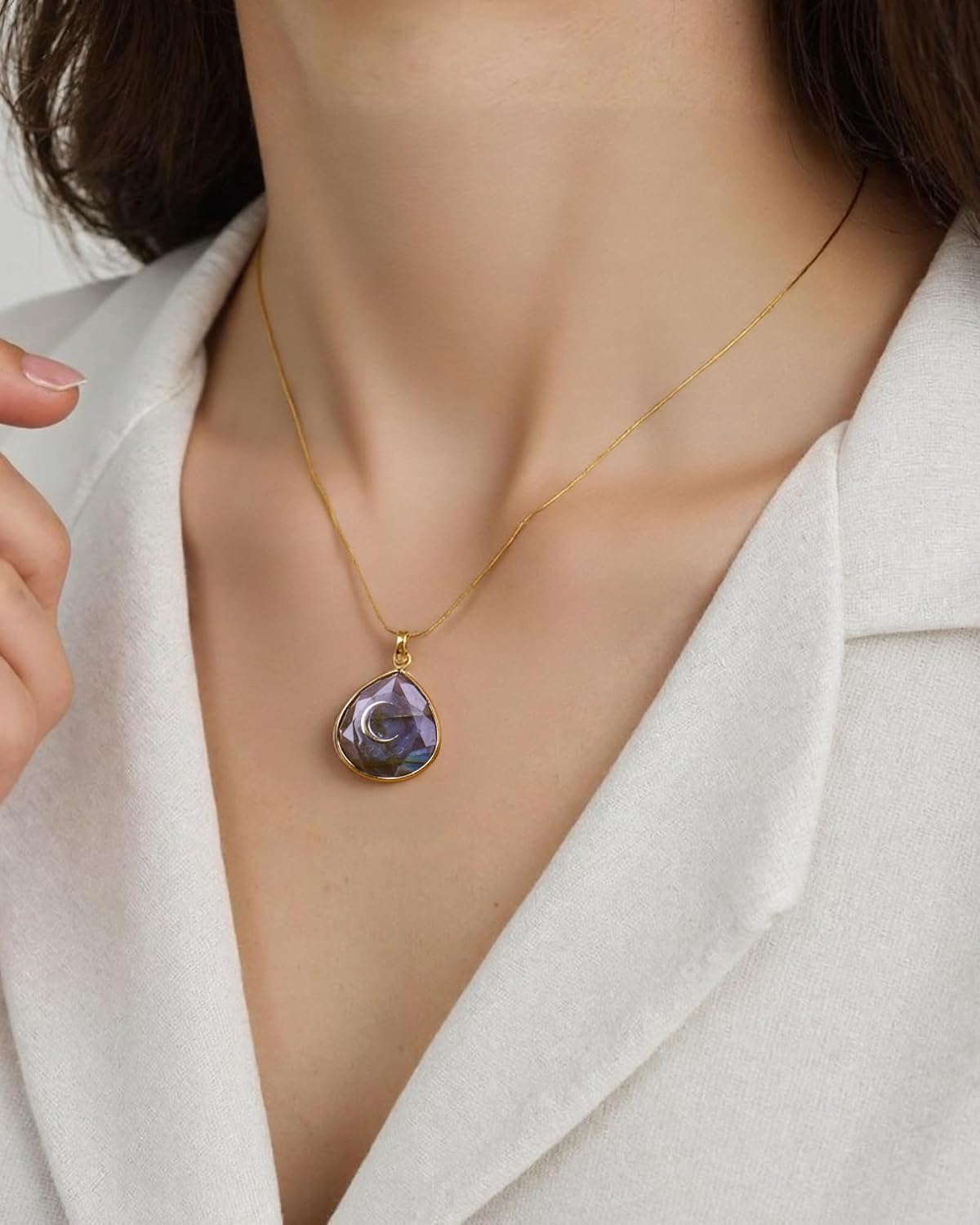 Da Piao Liang Labradorite Crescent Moon Energy Necklace, Healing Crystal Pendant With Stainless Steel Chain, Spiritual Jewelry - Image 4