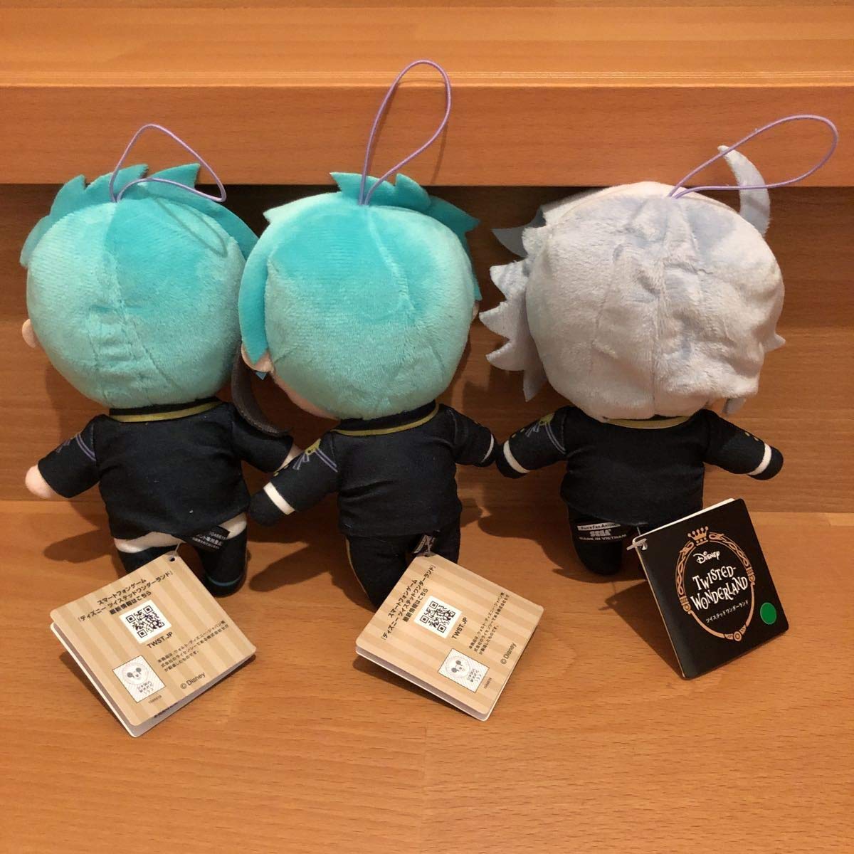 Amazon.co.jp: ツイステッドワンダーランド ツイステ ぬいぐるみ