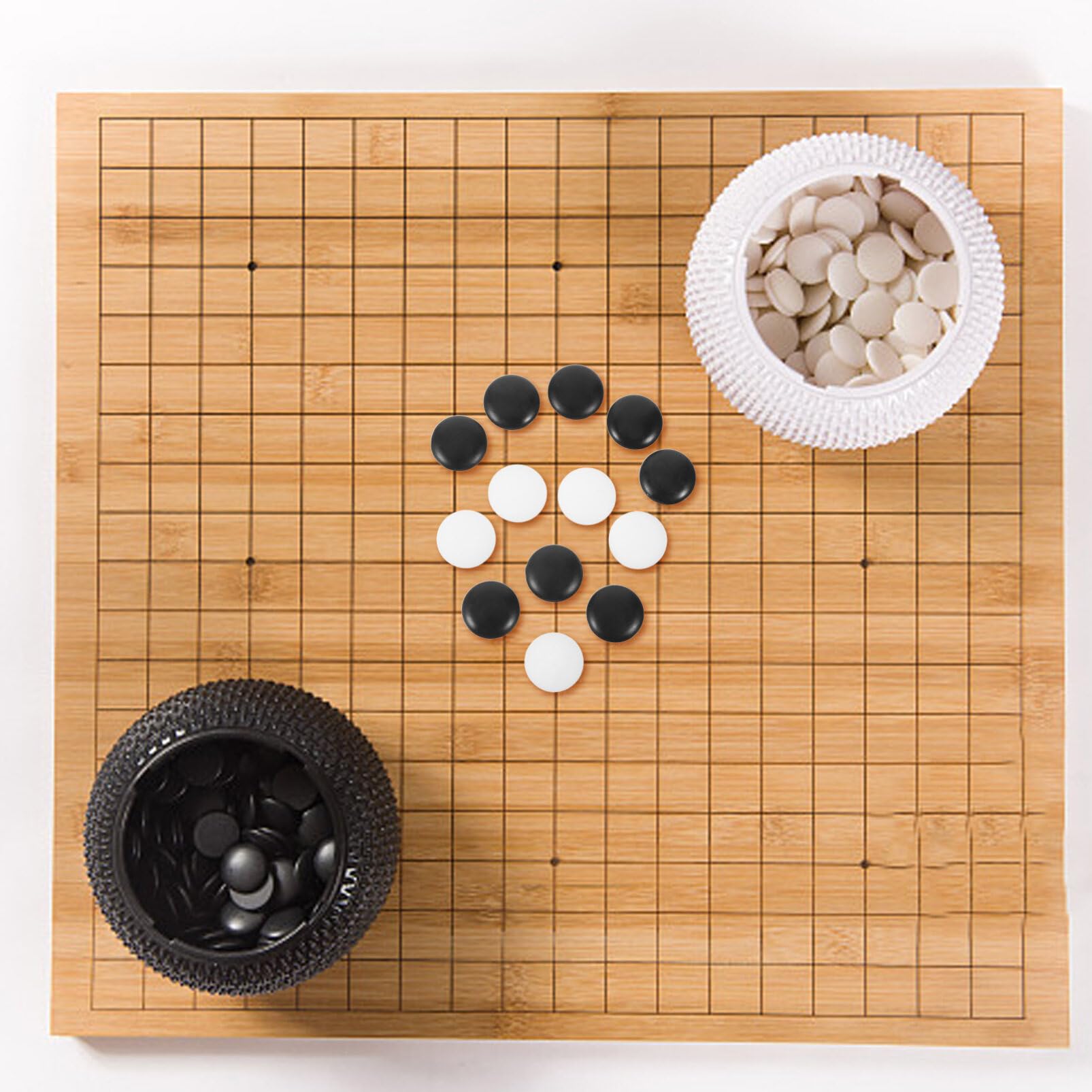 Yardwe 360 Stück Kleine Go-Schachfiguren Aus Resin Flache Robuste Spielsteine Für Klassisches Go-Brettspiel Und Kreative DIY-Projekte 0.7 Zoll Größe