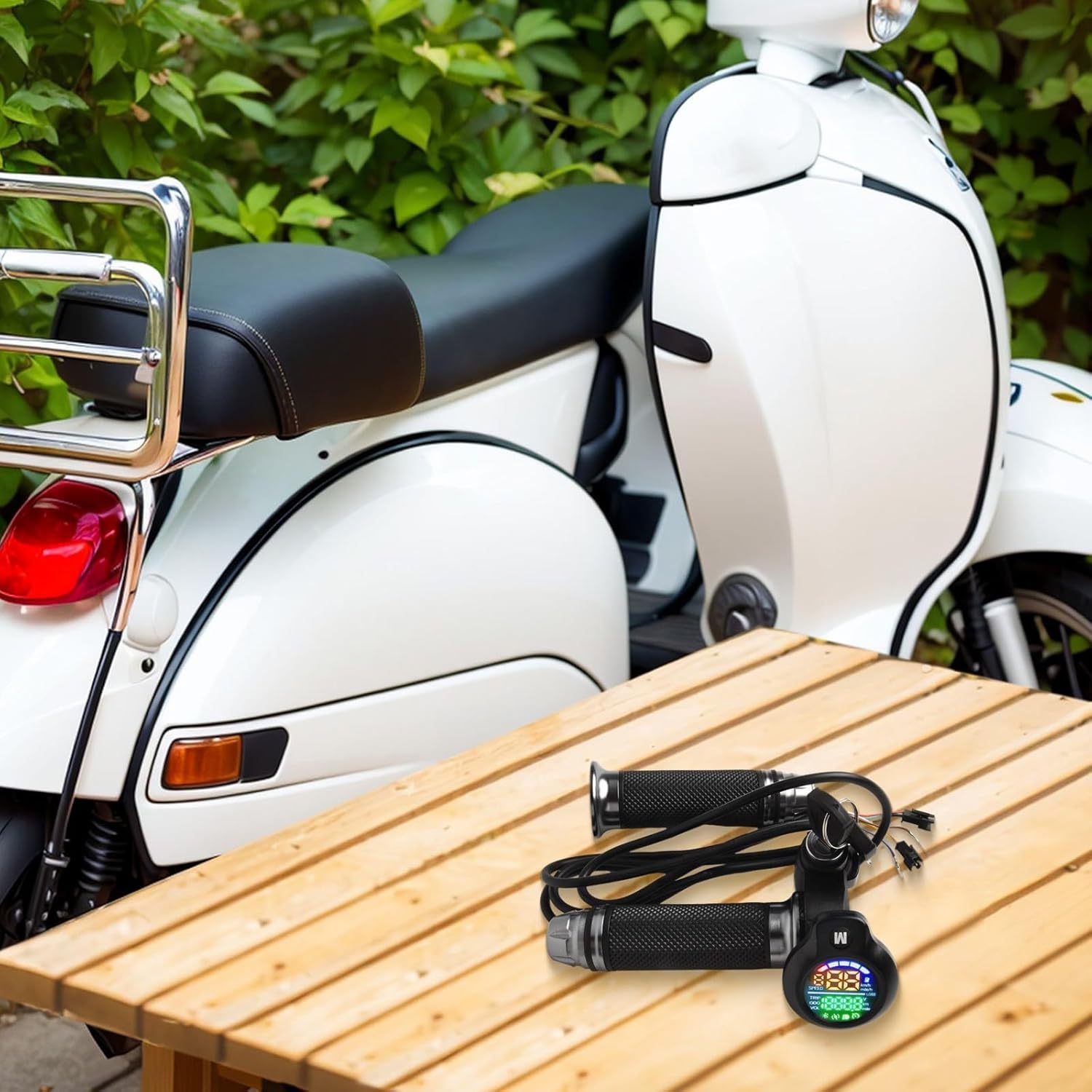 E-Bike Twist Throttle 24-72V LCD Display Handlebar Grip For Electric Bike Scooter Tricycle, Real-Time Voltage Speed Mileage Monitor, ABS Rubber Metal, 6Pin/8Pin Compatible(6pin)