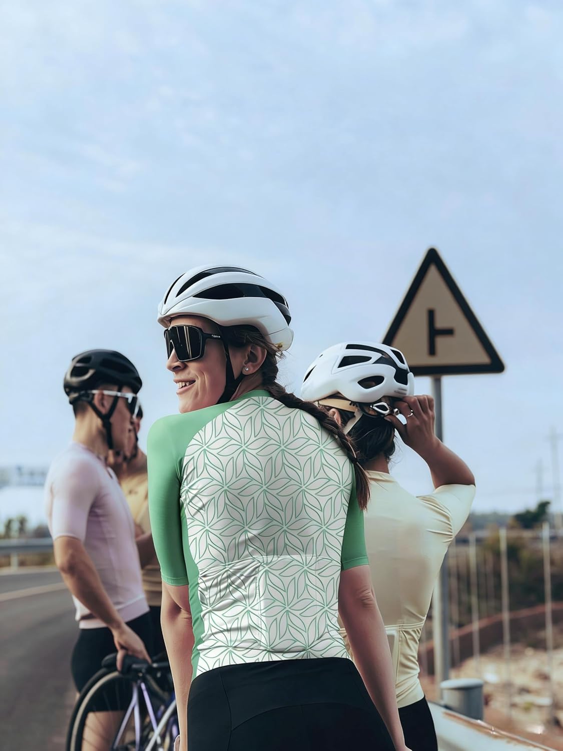 Wulibike Cycling Jersey Women Long Sleeve,Bicycle Biking Bike Shirts for Women with Pockets