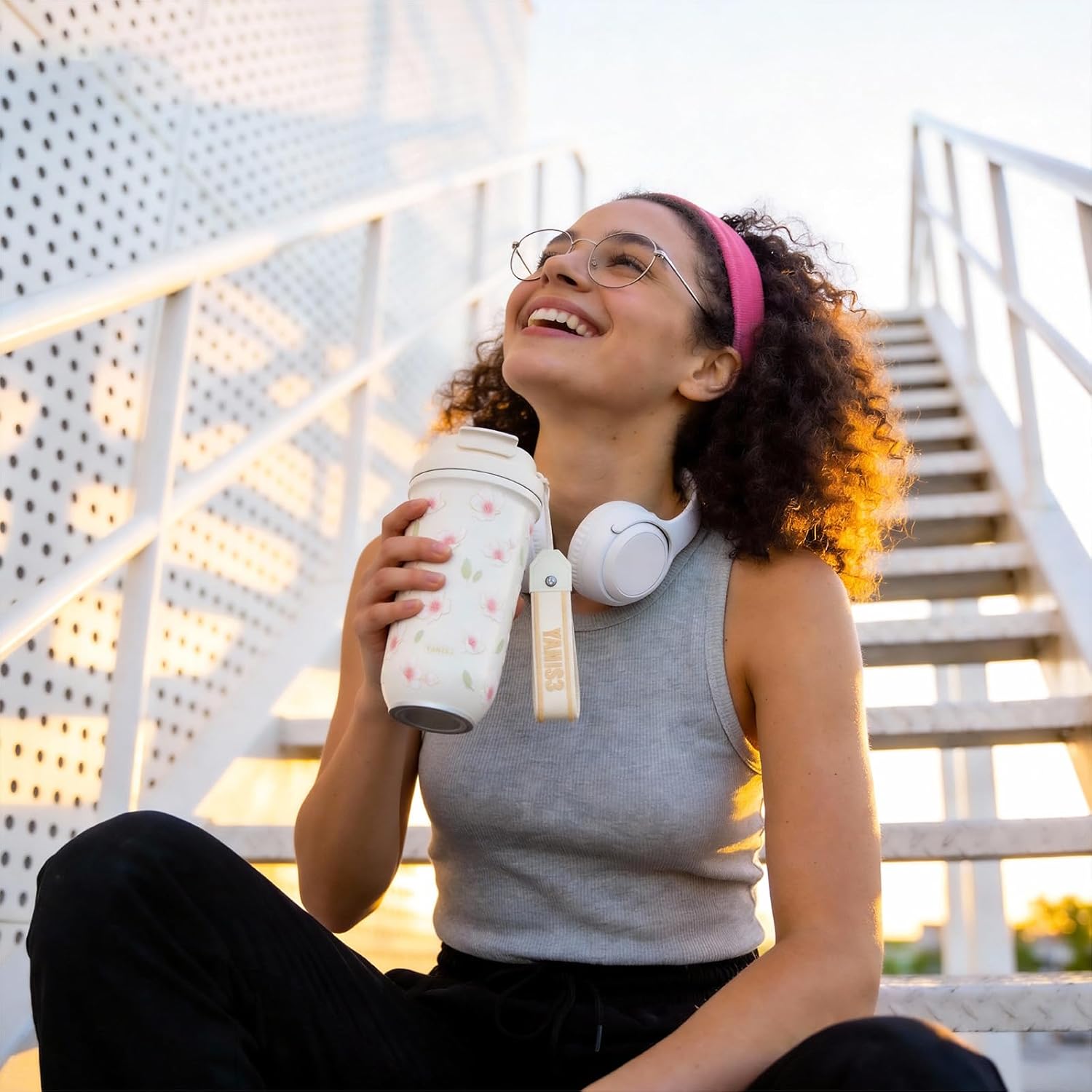 20 oz Insulated Water Bottle with Straw, Thermal Stainless Steel Flask – Leak Proof Vacuum Bottle for Fitness, Office & Travel, Hot Cold Portable Drink Container with Handel Strap, Gifts for Female