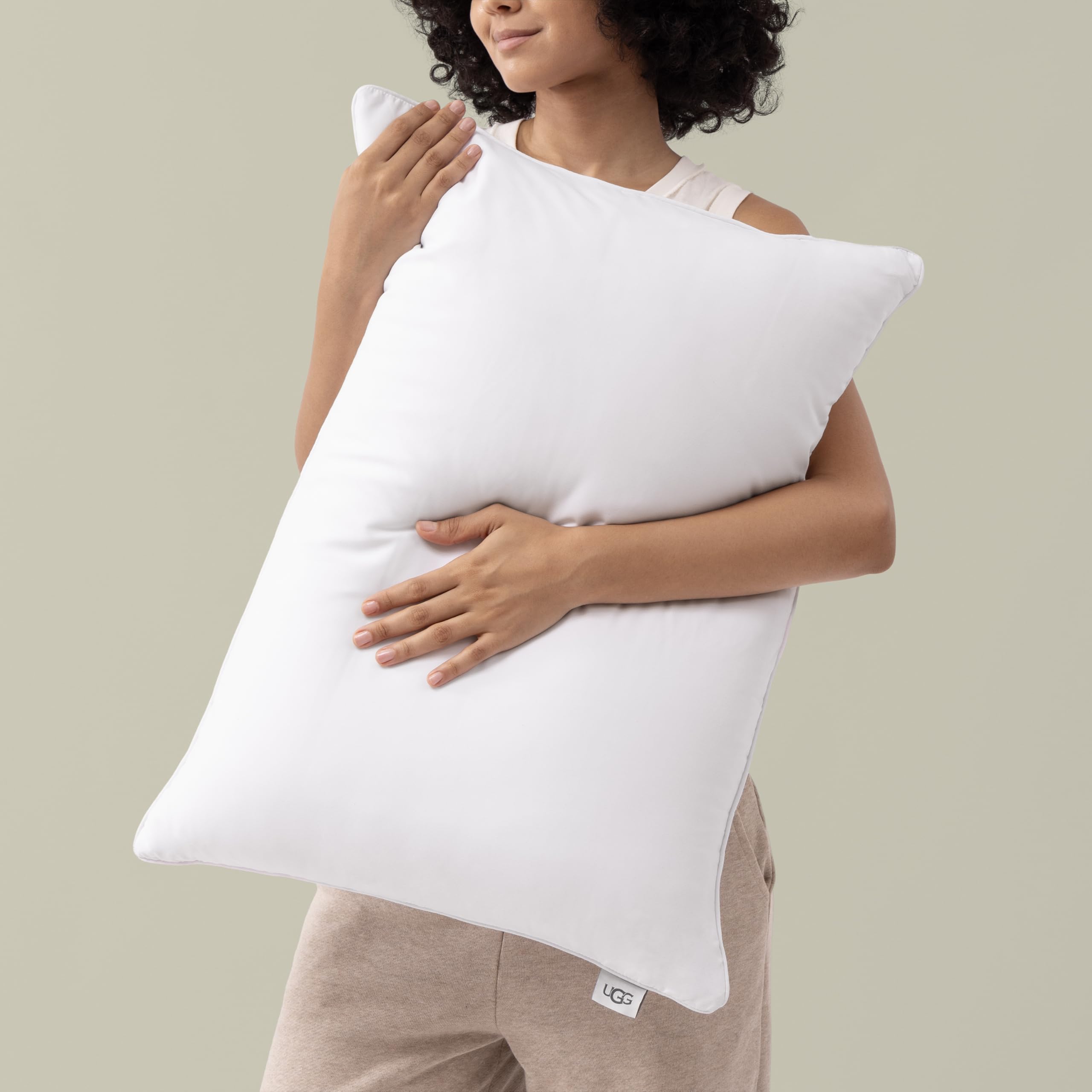 UGG Aimee 32238 Aimee Standard Basic Cooling Technology Bettkissen und Kissenbezug für Doppelbett, Queen-Size-Bett, hypoallergen, Daunen-Alternative, maschinenwaschbar, Standard 50,8 x 66 cm, Weiß