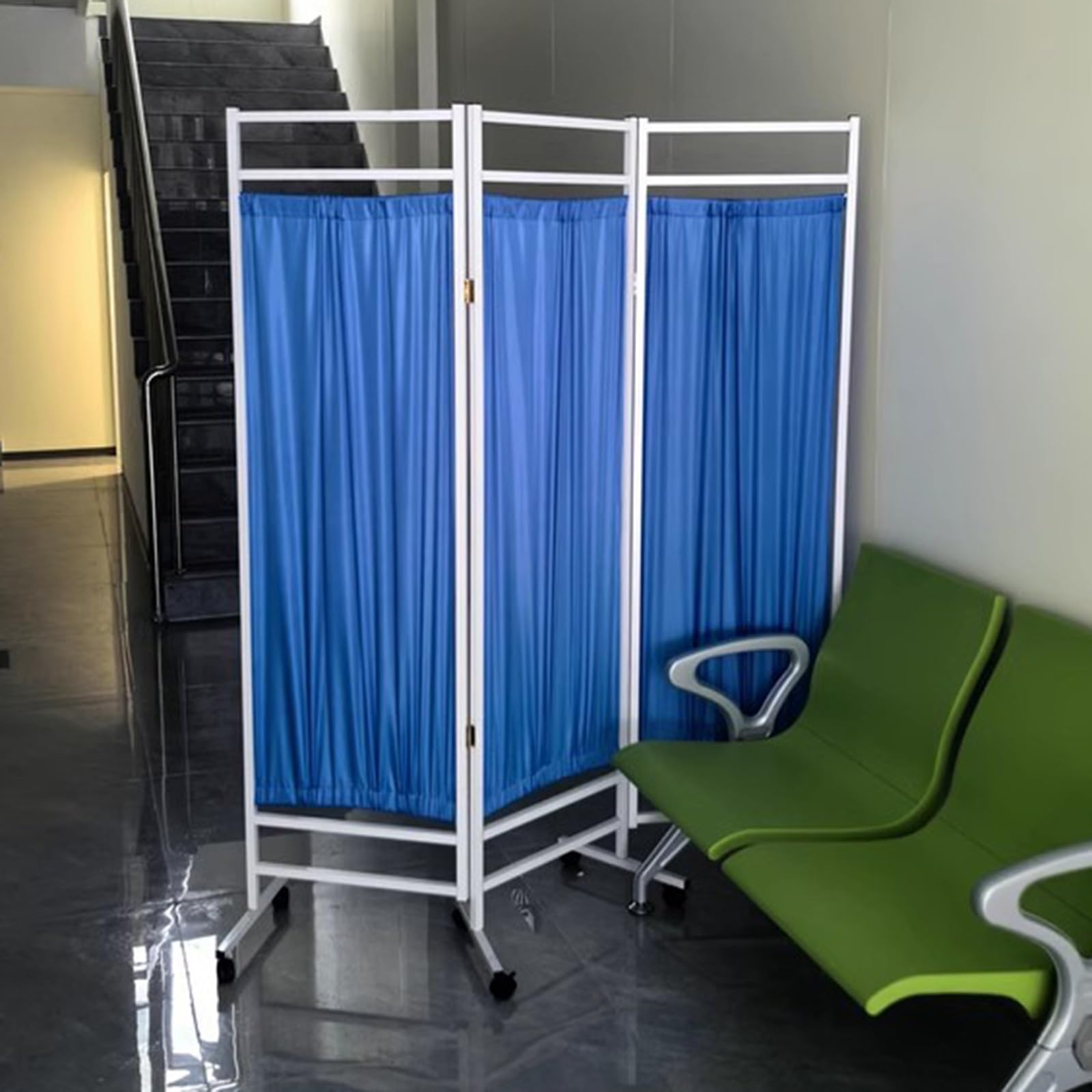 Cloison de séparation médicale pliante à 3 panneaux sur roulettes pour cabinet