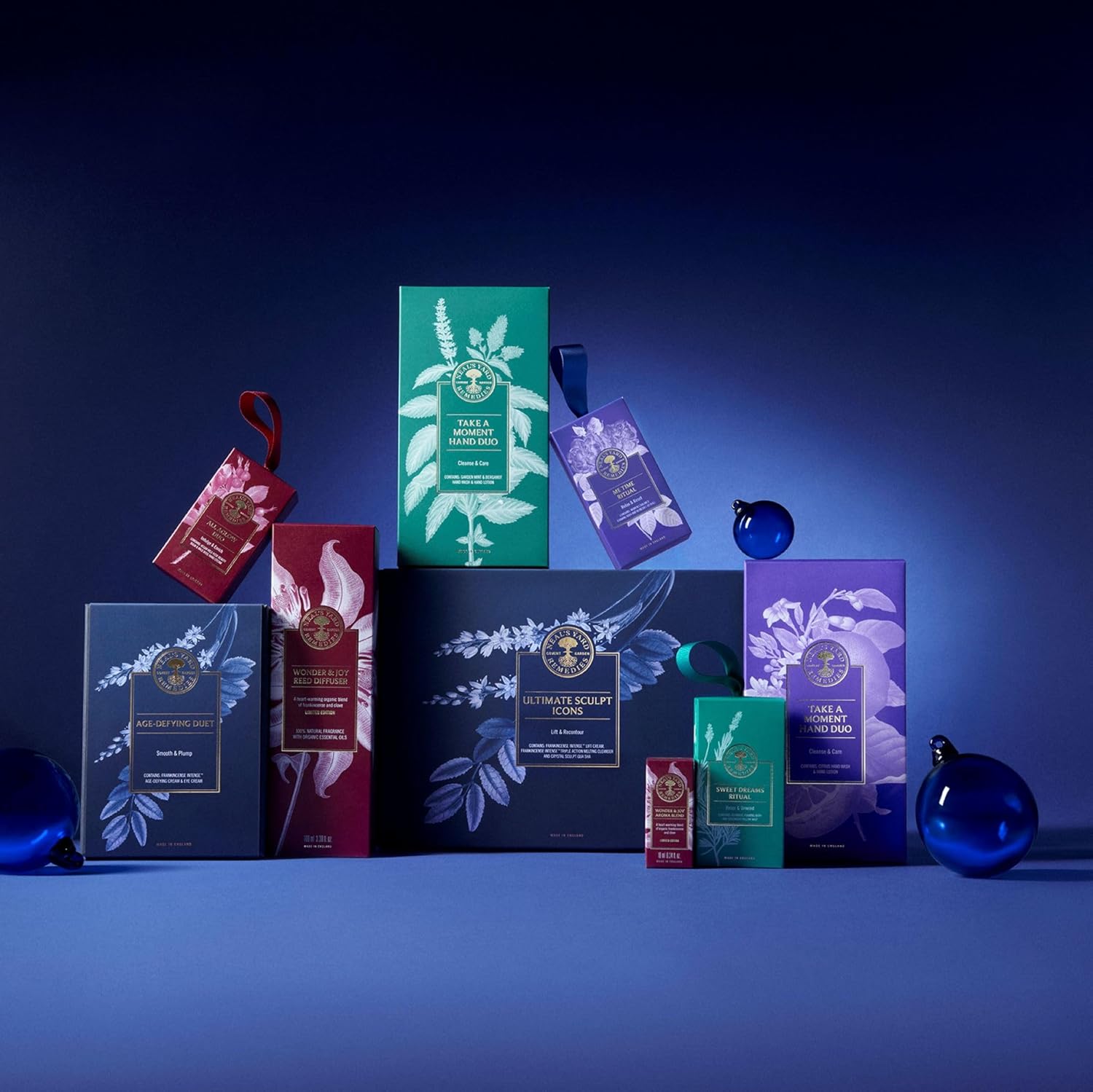 Neal's Yard Remedies Me Time Ritual Gift Set, Foaming Bath Wash & Remedies To Roll Women's Balance Oil, Vegan & Cruelty-Free, Set of 2 - Image 5