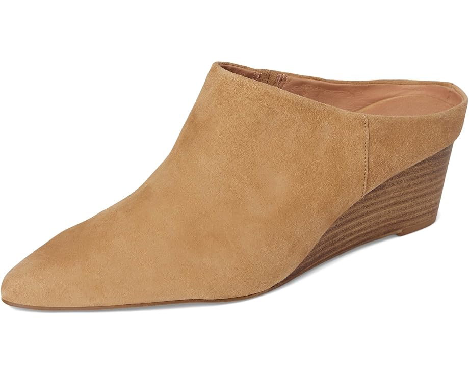 Andre Assous Wyatt - Front View