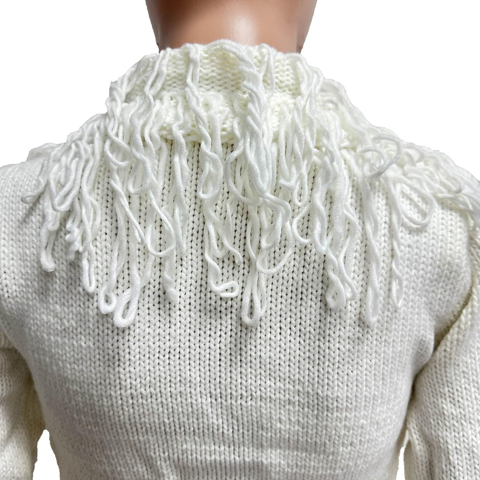 Elegantes Strickfransen-Kleid mit langen Ärmeln figurbetonter Kurzrock-Kombination für festliche Anlässe in Winter