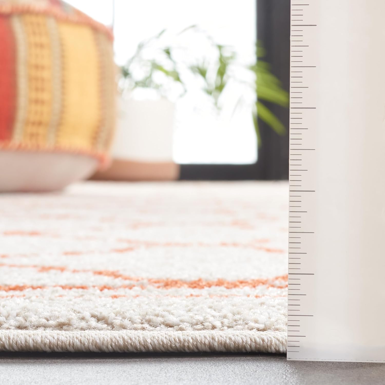 SAFAVIEH Amherst Collection Accent Rug - 2'6" x 4', Beige & Orange, Moroccan Trellis Design, Non-Shedding & Easy Care, Ideal for High Traffic Areas in Entryway, Living Room, Bedroom (AMT422F)
