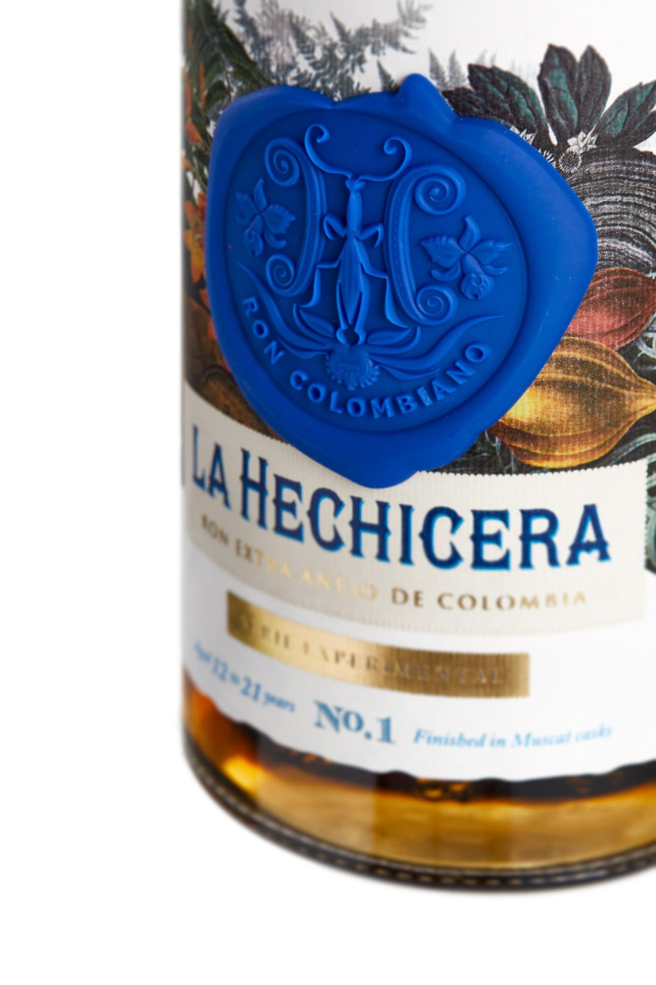 La Hechicera Serie Experimental N.1 Ron Extra Añejo de Colombia - 700 ml