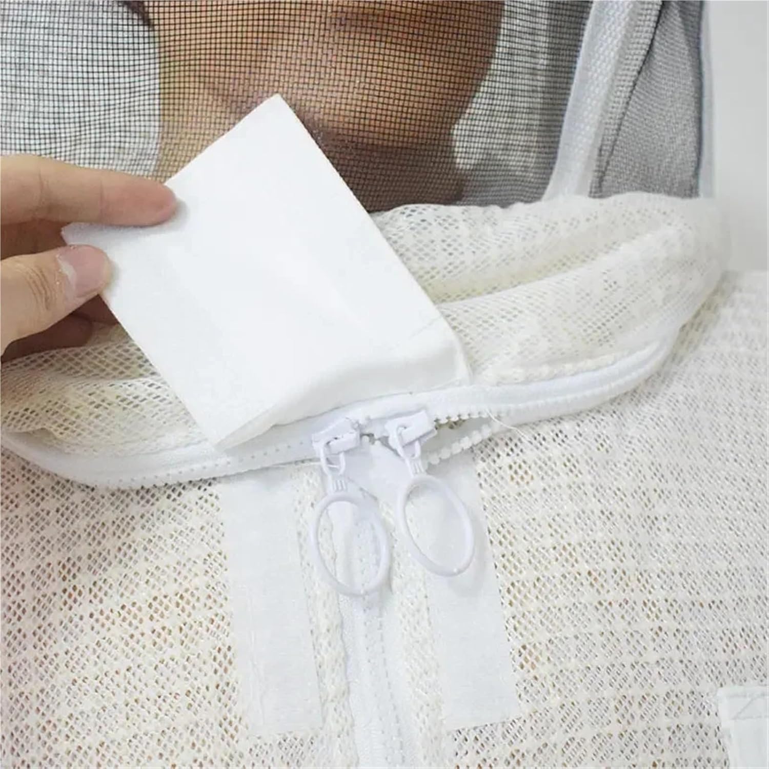Beekeeping, Bee Suit with Three Layers of Protection, Detachable Hat, Breathable,for Beekeepers