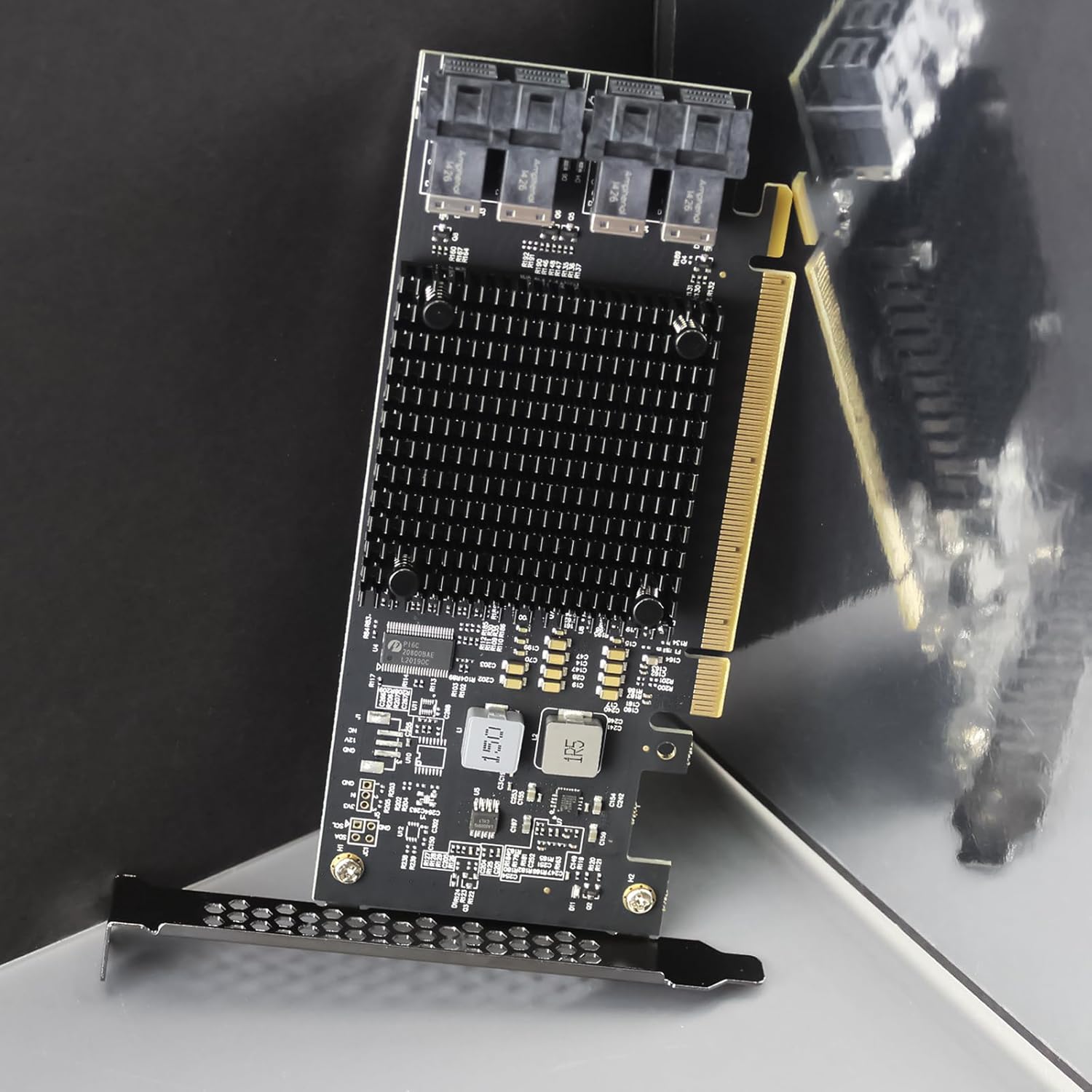 GLOTRENDS ST583 4-Port SFF-8643 to PCIE 3.0 X16 Adapter Card with PEX8747 Controller for High-Density U.2/U.3/M.2 NVMe RAID Storage Solution