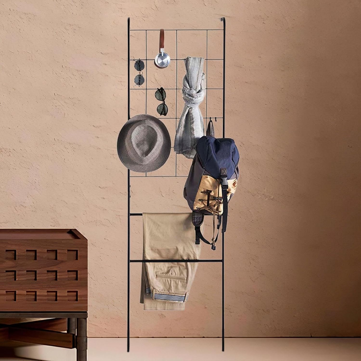 Home Leaning Ladder Rack Blanket Holder Display Removable Home Decor Wall Leaning Blanket Ladder for Farmhouse Bedroom Toilet, Black