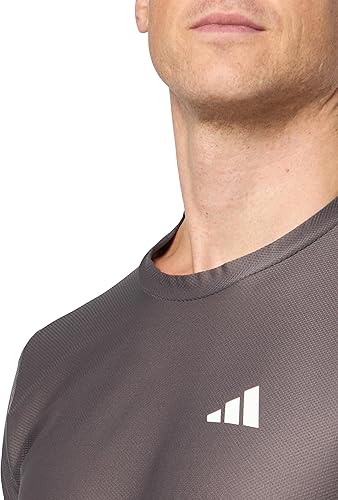 Miniatura 3 de adidas Camiseta Own The Run de talla alta para hombre