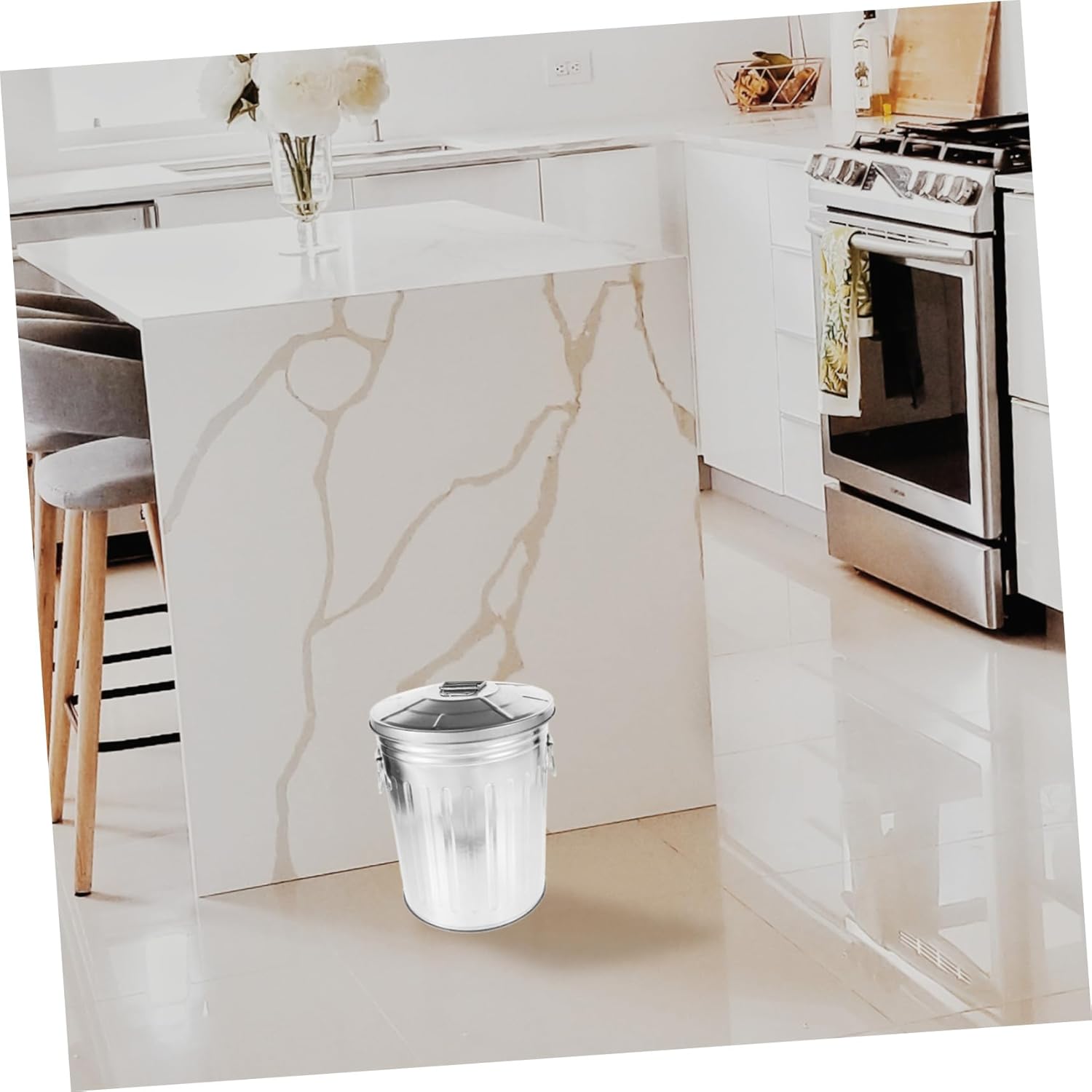 Zerodeko Outdoor Metal Trash Can with Lid Round Design for Home Kitchen Rustic Garbage Holder Stylish and Functional Waste Container for Outdoor Use