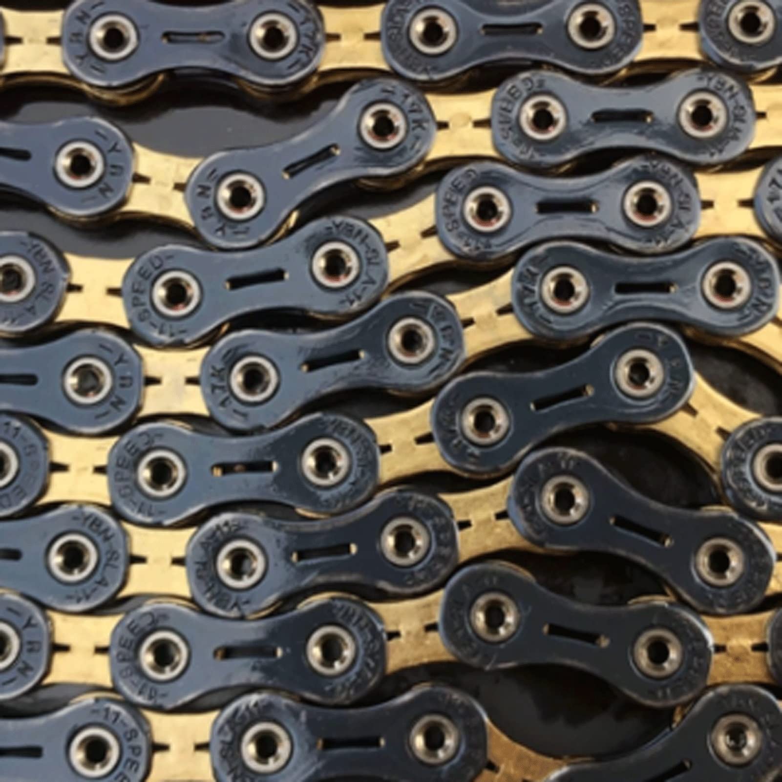 Fahrradkette aus schwarzer, goldener Legierung, robust, wasserdicht, rostfrei, geeignet for 11-Gang-Mountain-Rennräder