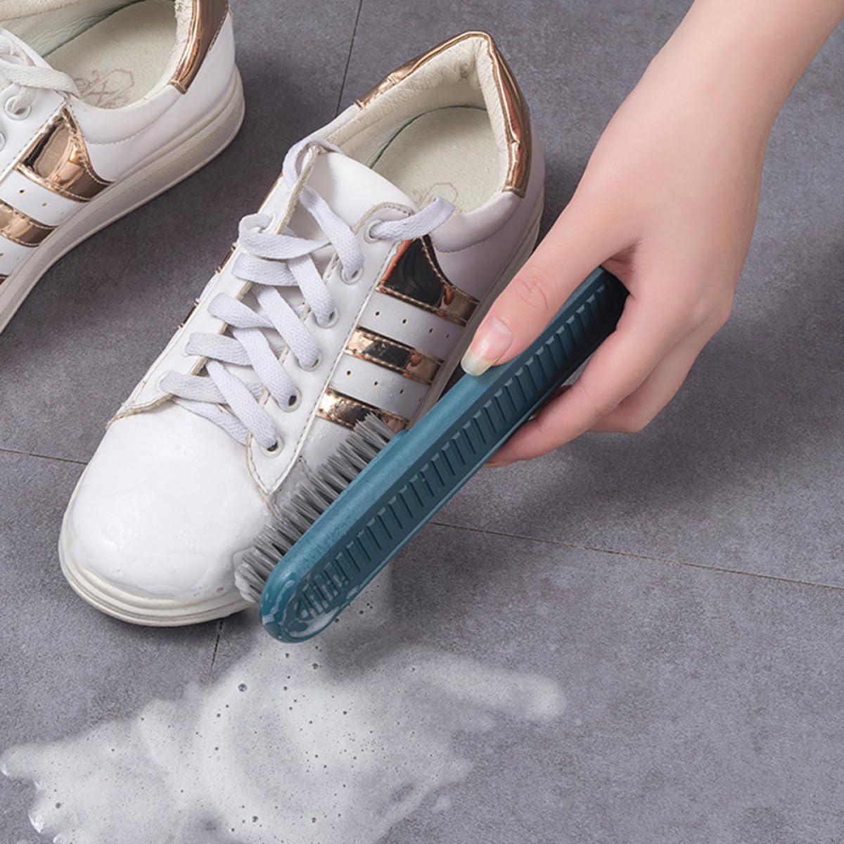 5pcs Long Handle Shoe and Laundry Brush Set with Soft Blue Bristles for Household Cleaning and Travel Use
