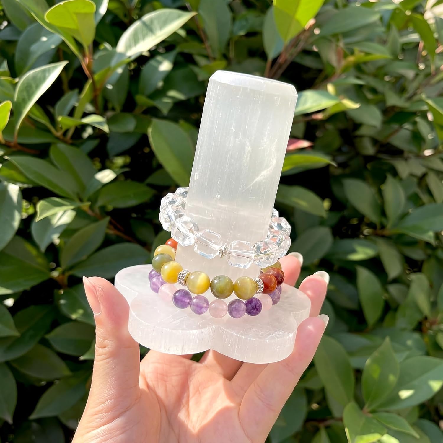 Yookeer Natural Selenite Bracelet Holder Display Stand Crystal Healing Jewelry Holder Selenite Cube Tower for Crystal Lovers Jewelry Wrap Organizer Shelf Bangles Charging Clean