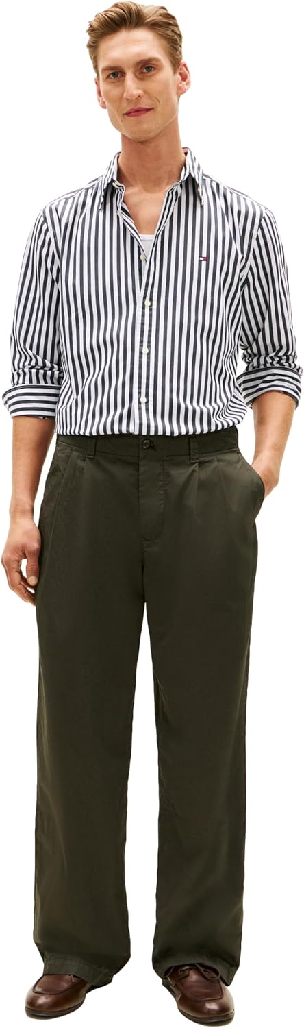 Tommy Hilfiger Mens Long Sleeve Poplin Shirts in Regular Fit, Men's Button Down Shirts, Also Available in Big and Tall