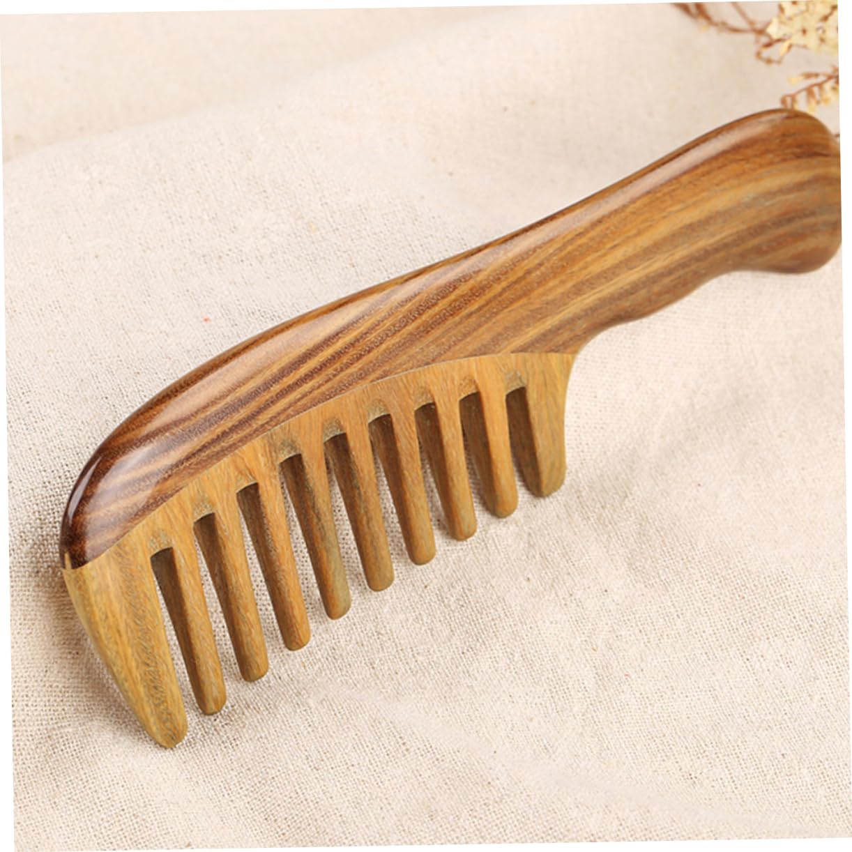 Beavorty Sandelholzkamm Mit Breiten Dichten Zinken Massagekamm Aus Sandelholz Natürlicher Haarkamm Für Entwirren Und Massieren Handlicher Holzkamm Für Haarpflege