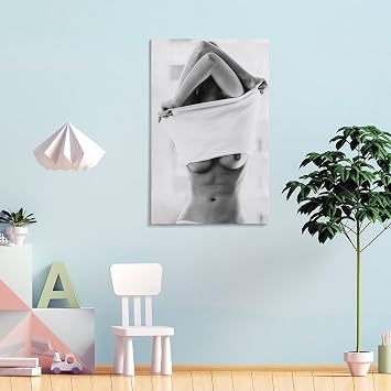 QZFNCOYU Naked Woman Undressing Vintage Black And White Art Poster Canvas Poster Bedroom Decor Landscape Office Room Decor Gift 08x12inch(20x30cm)