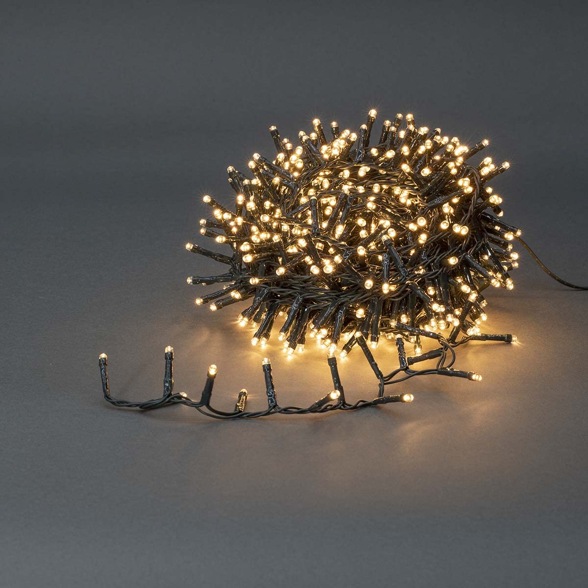 Filet lumineux exterieur 160 LED NEDIS pour illuminer vos soirees de fete et terrasses