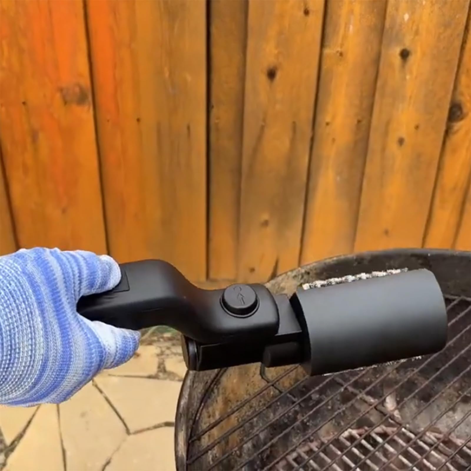 Vivalyo Grillmeister Pro, Grillmaster Pro Brush, Um 180° Verstellbar, 3 Reinigungsmodi, Austauschbare Edelstahl-Bürstenköpfe, Wasserdicht Nach Ipx7, USB-C-Anschluss