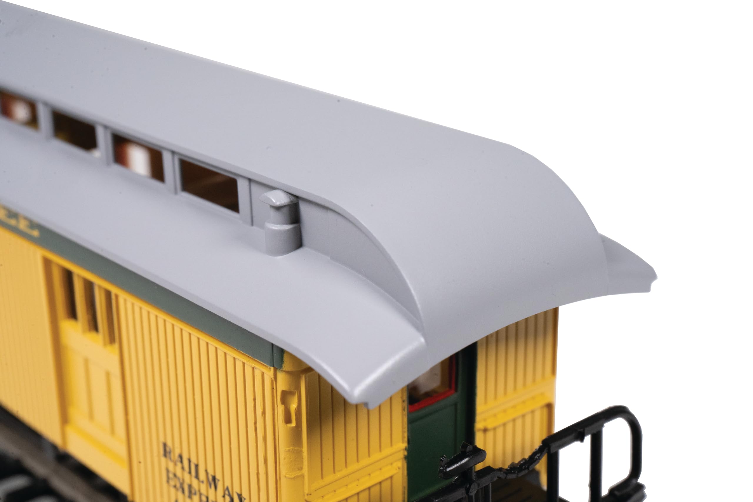 Amazon.com: Bachmann Trains - Old-Time Car with Round-End