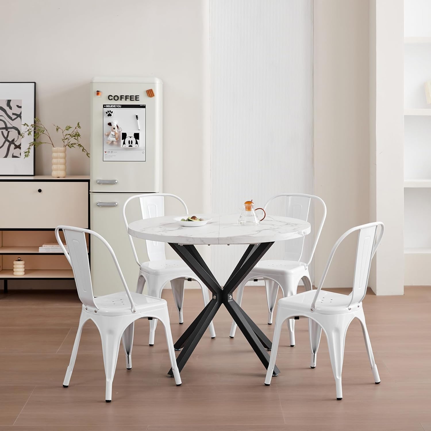 Lot de 4 Chaises de Salle à Manger Empilables en Métal Style Industriel Vintage, Convient pour Une Utilisation Intérieure et Extérieure, Chaise de Jardin, Blanc