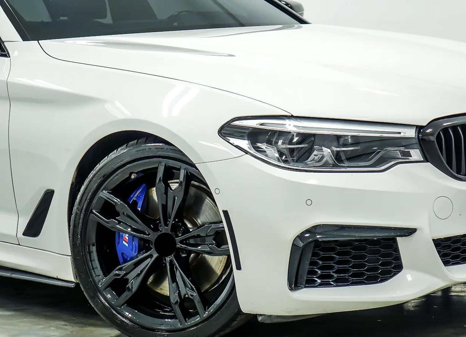 iJDMTOY Smoked Lens White Full Strip LED Front Bumper Reflector Replace Side Marker Lights Compatible With BMW 2019-26 G20 3 Series 320i 330i 340i, 2020-26 G22 4 Series 420i 430i 440i 2d ONLY