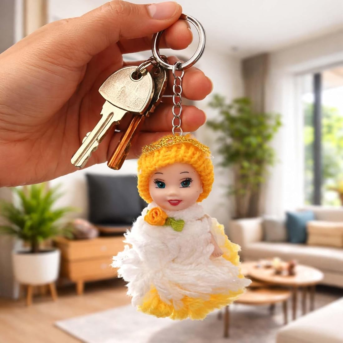 ALVERO Cute Doll Keychain for Girls, Soft Woolen Dress Mini Doll