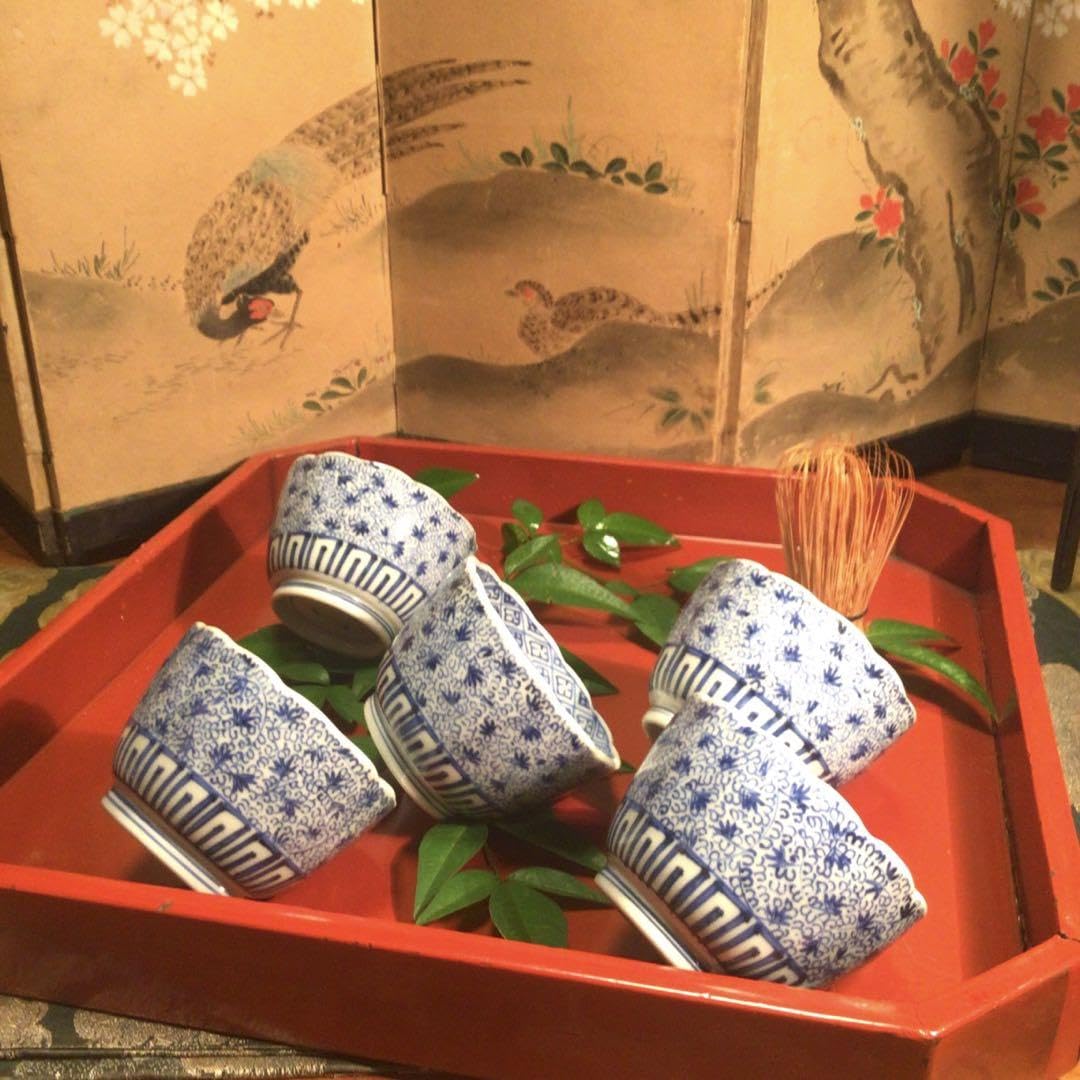 Amazon.co.jp: A785 古伊万里 染付 微塵唐草紋様 向付 猪口 5客