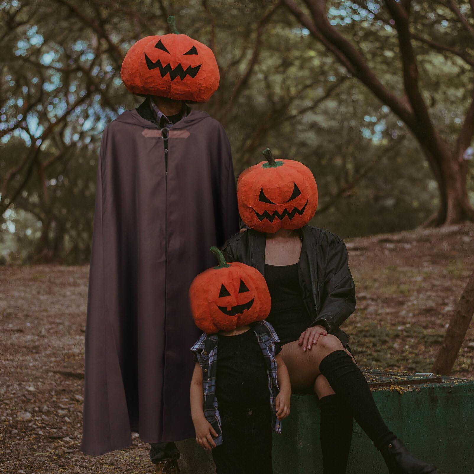 Cape Médiévale à Capuche pour Halloween Ambiance Halloween Homme en Tissu