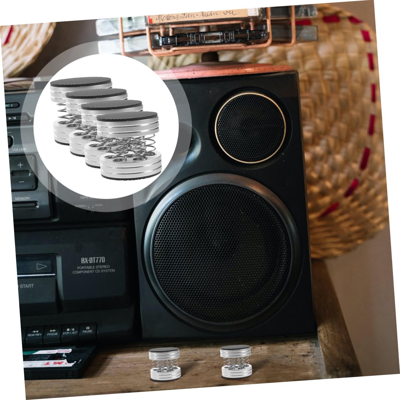 NUOBESTY 4 Piezas Pies Aislantes para Altavoces Amortiguador de Vibraciones con Anillo de Antideslizante Protector de Suelo para Equipos HiFi Diseño Inoxidable