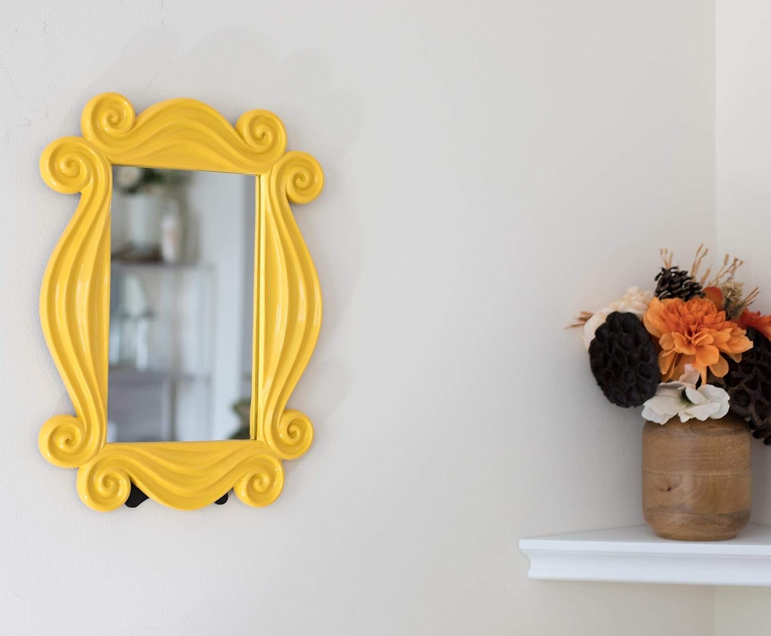 Ukonic Friends Tv Show Yellow Peephole Frame Door Mirror | Hanging Mirror for Entryway, Living Room, Bedroom | Authentic Replica of Friends Door Frame from Monica Geller'S Apartment | 15 X 11 Inches