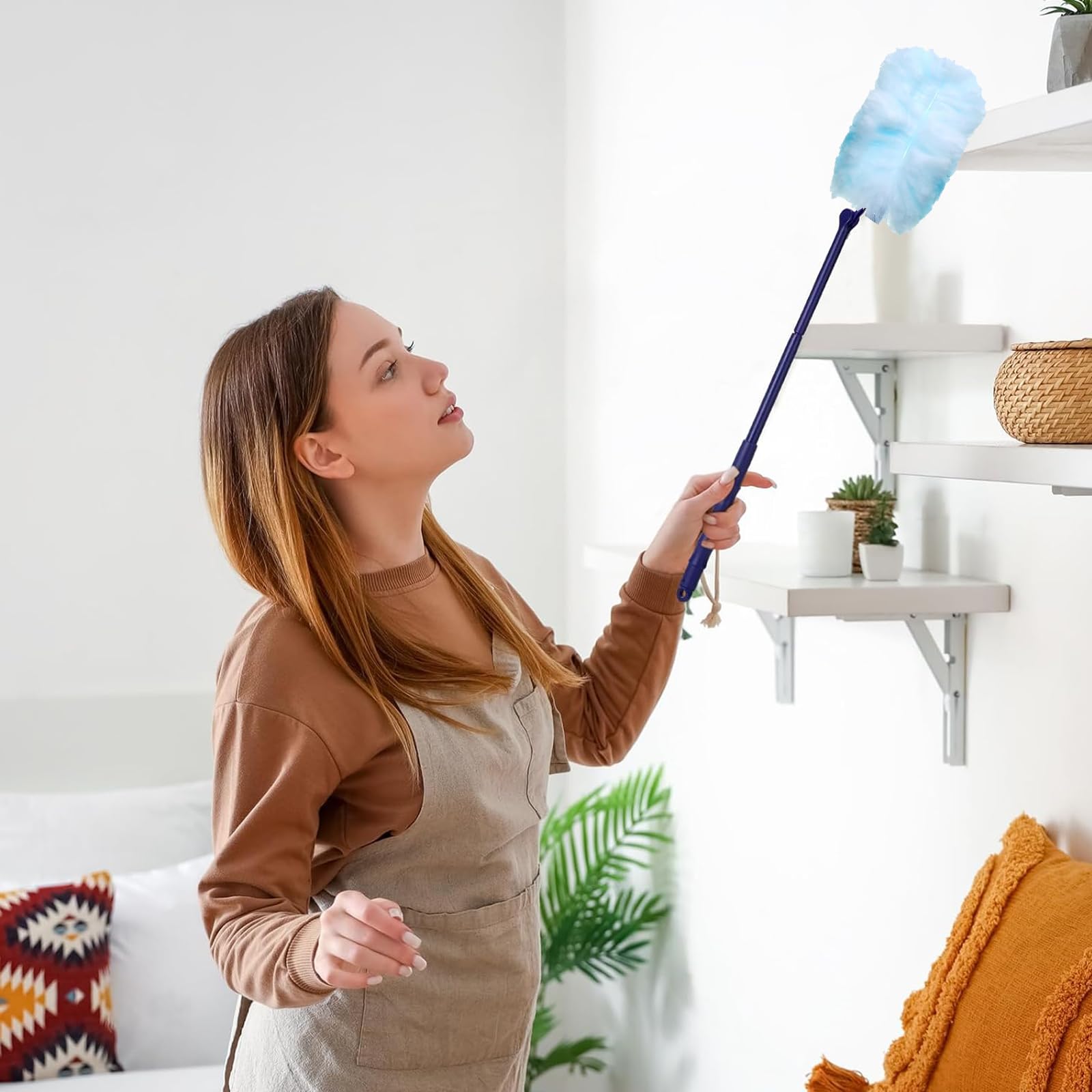 Ensemble de départ de plumeaux Swiffer Ultra résistants avec manche télescopique de (3 pi) avec, pour les ventilateurs de plafond, les bouches d'aération et les endroits difficiles à atteindre