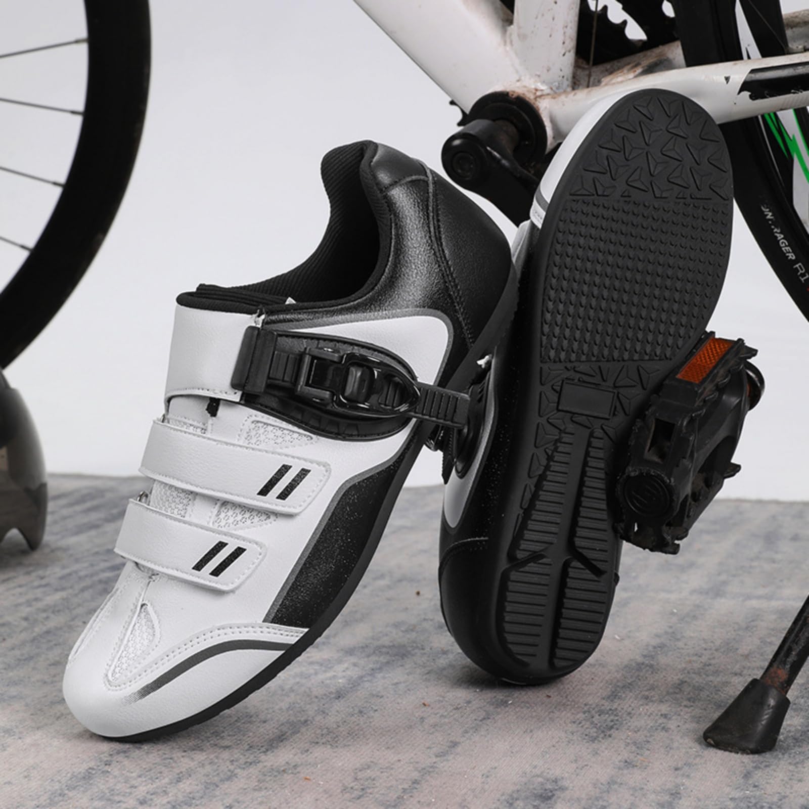 Mateju Zapatillas Ciclismo MTB Hombre Mujer 36-47 EU Bicicleta de Montaña con Calas Respirables Antideslizantes