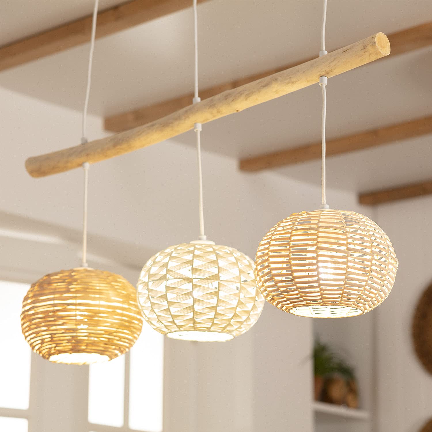 LEDKIA Lámpara Colgante Ratán y Madera Linfen Natural | Diseño Boho-Chic | Compatible con Bombillas E27 | Cable y Altura Ajustables | IP20 Interior; Color Natural