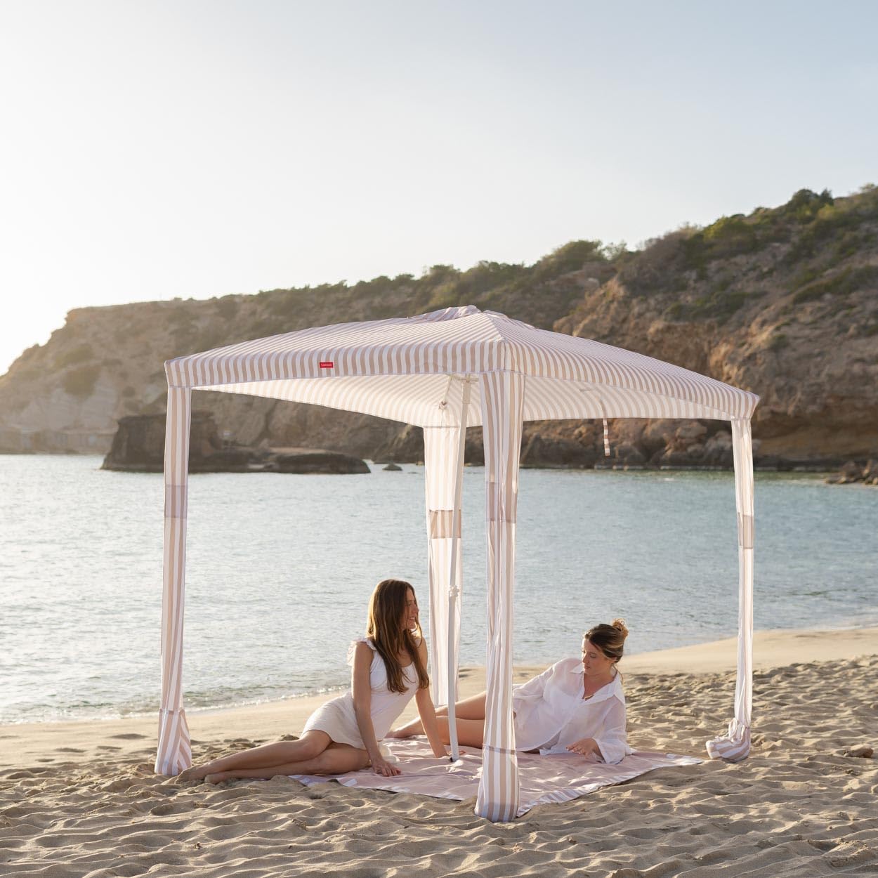 Flamingueo Namiot plażowy - Składany - Namiot plażowy - Parasolka przeciwsłoneczna UPF 50+ na plażę, basen, kemping i ogród - torba do przenoszenia - łatwa instalacja - poliester i aluminium - beżowy