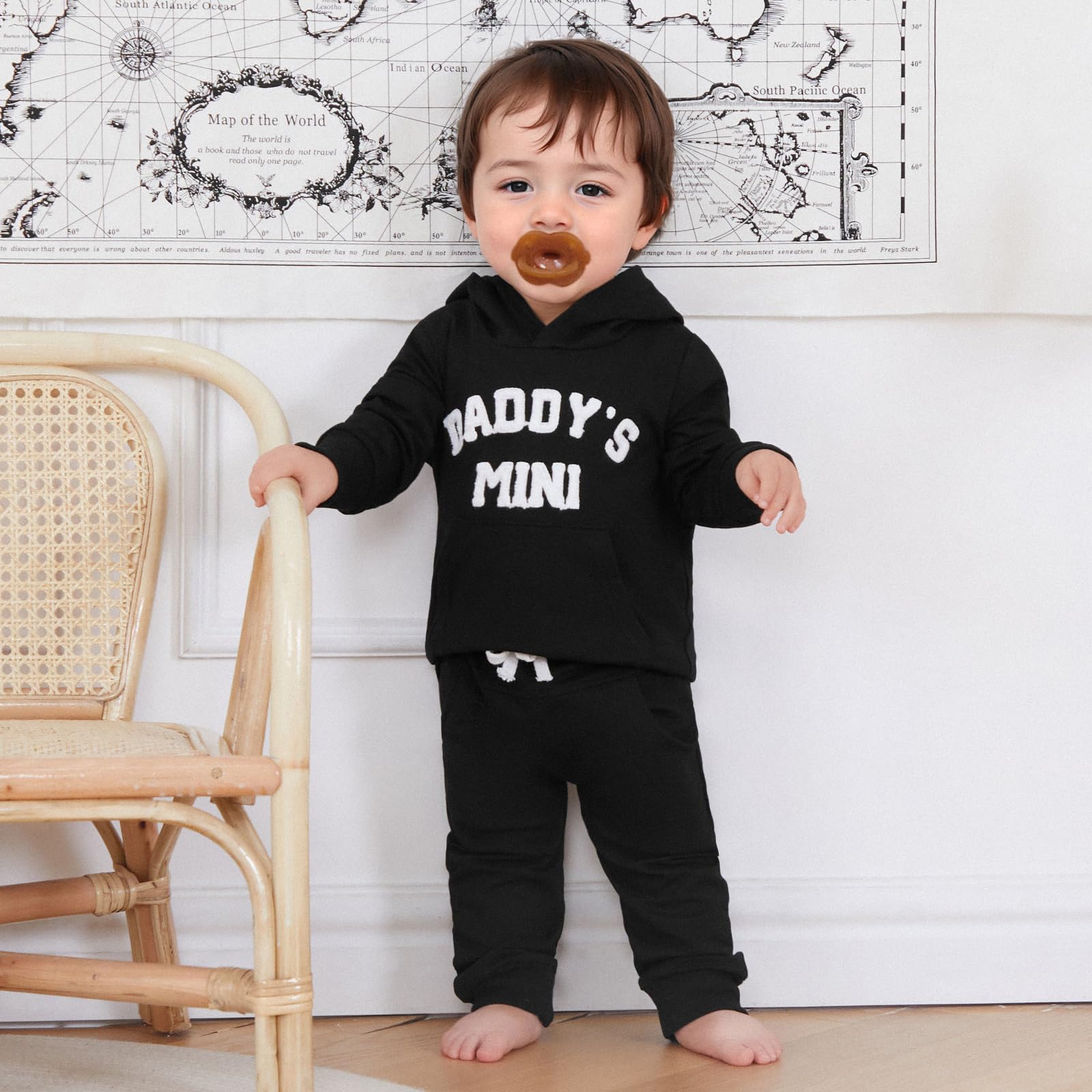 PUHHAPIEY Conjunto de ropa para bebé niño pequeño para otoño e invierno, mini sudadera con capucha y pantalón deportivo para papá