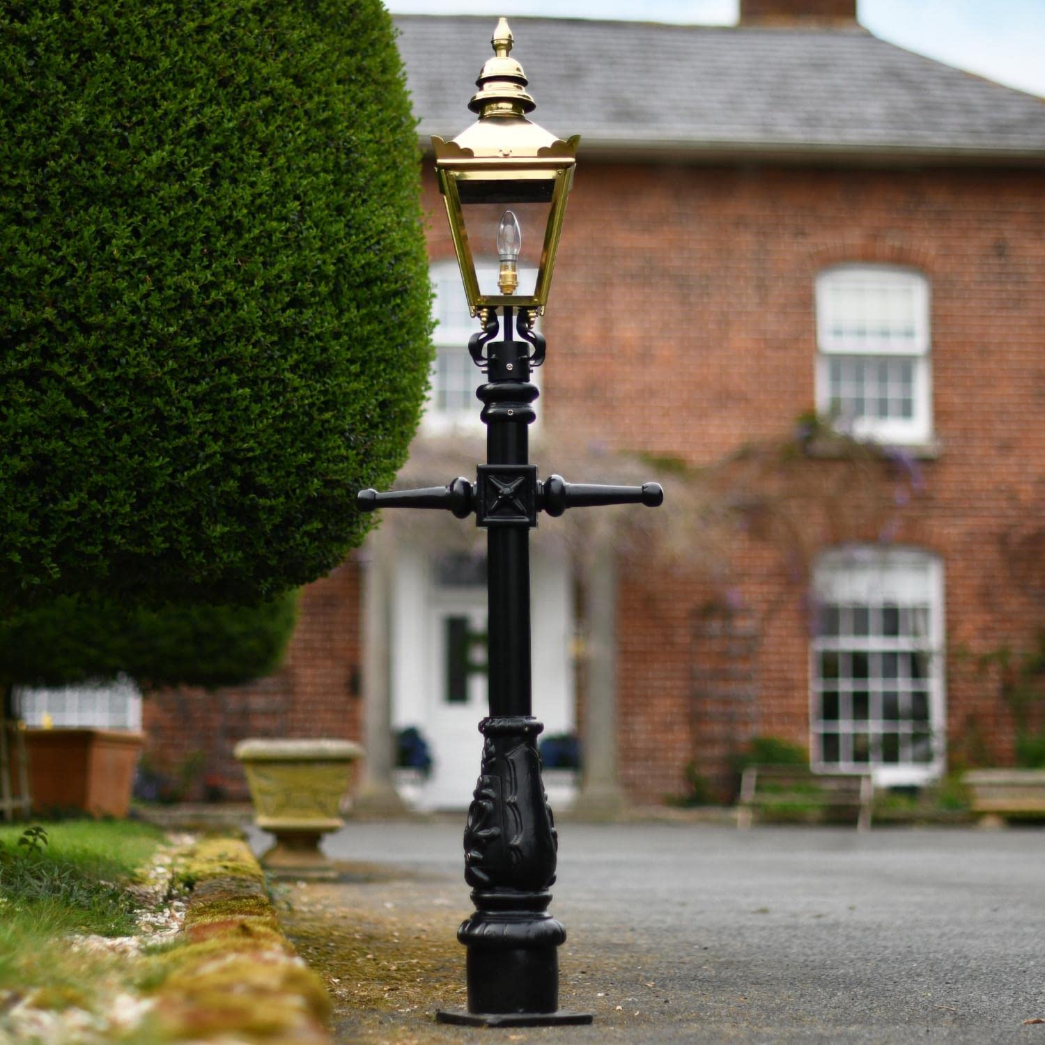 Black Country Metal Works Polished Brass Victorian Lamp Post - Miniature 1.5m